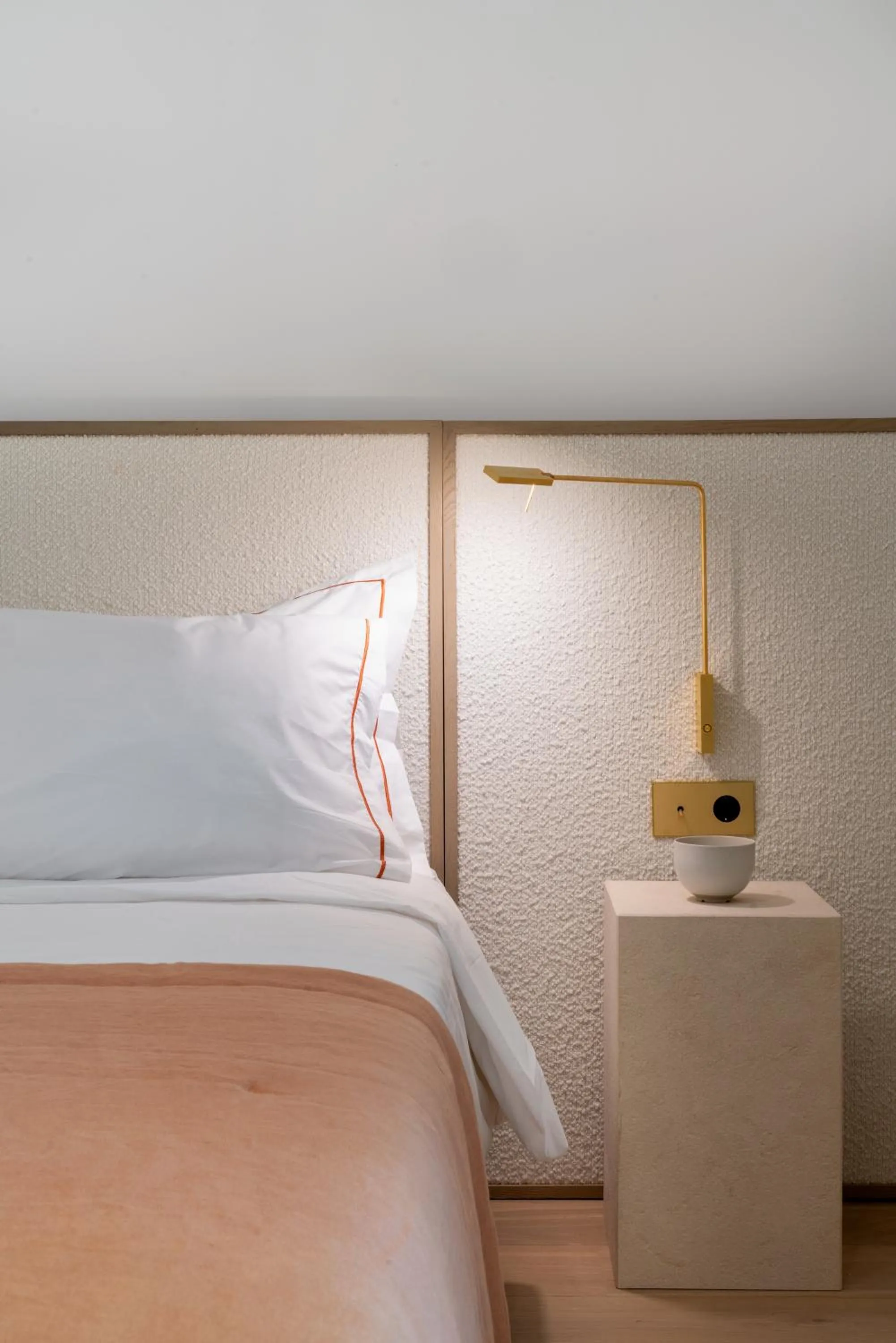 Decorative detail, Bed in Kinglin Luxury Living