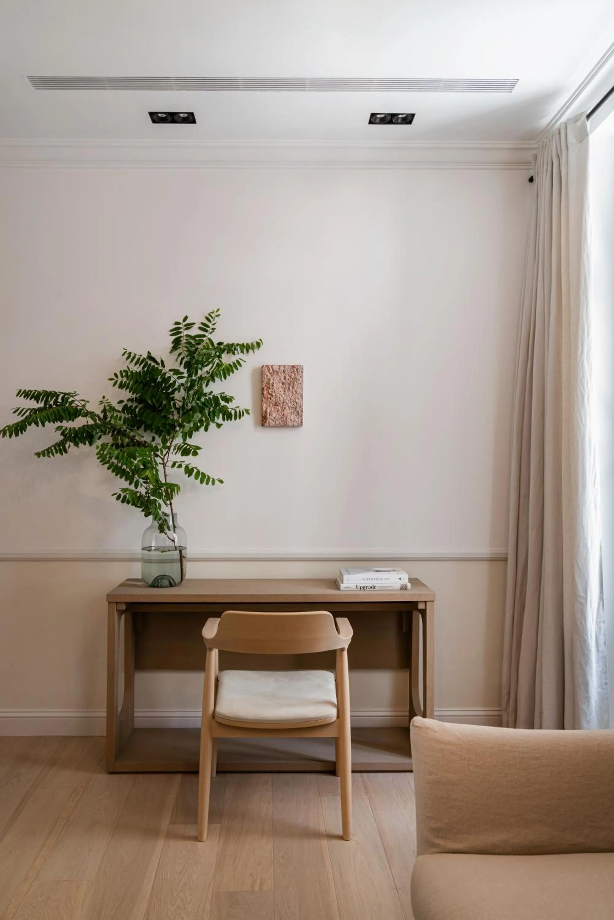 Dining area in Kinglin Luxury Living