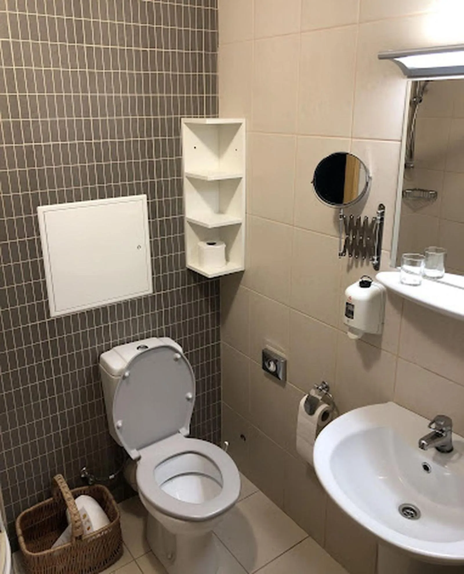 Bathroom in Hotel Piroska