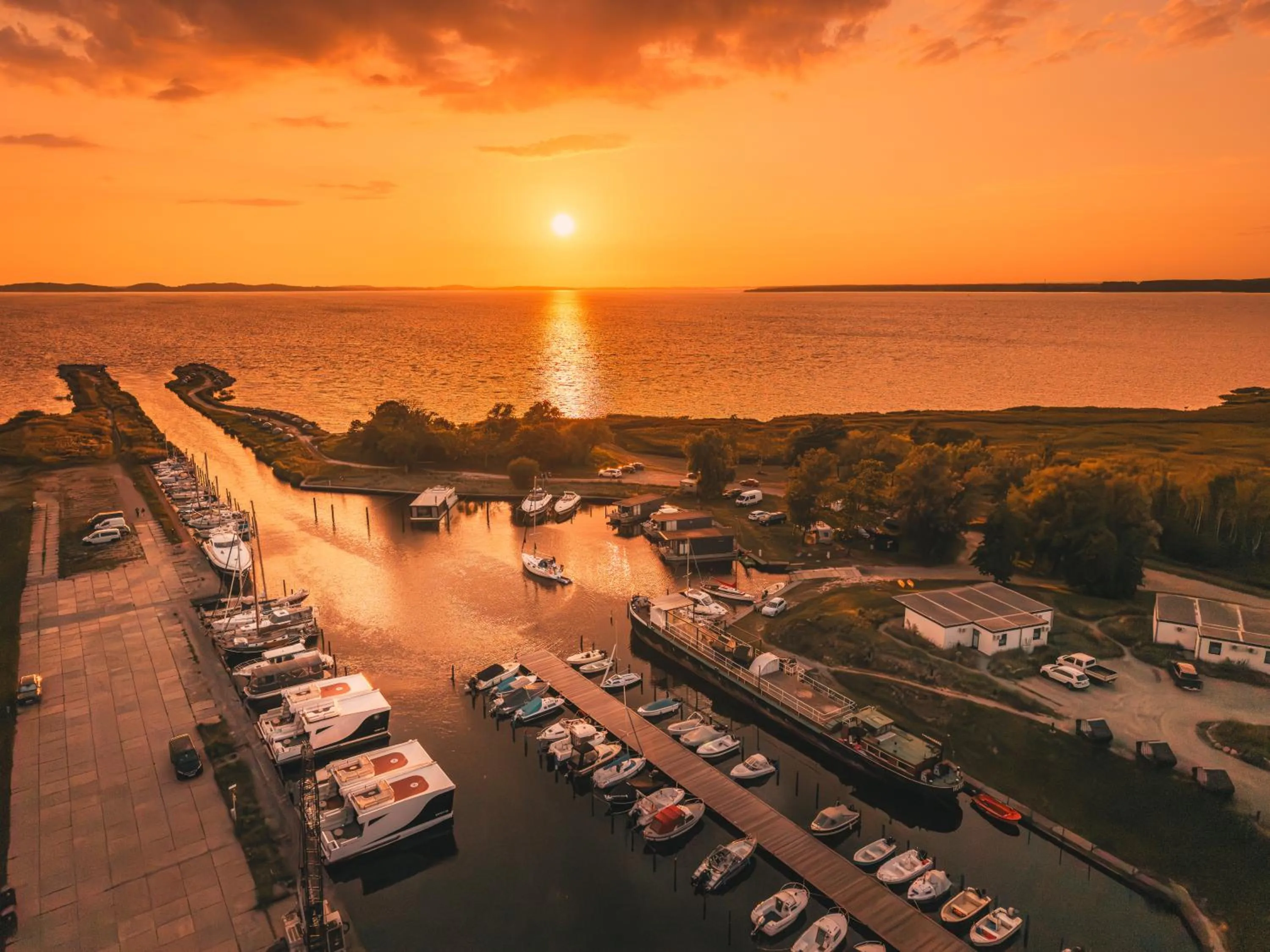 Bird's eye view in Marina Martinshafen
