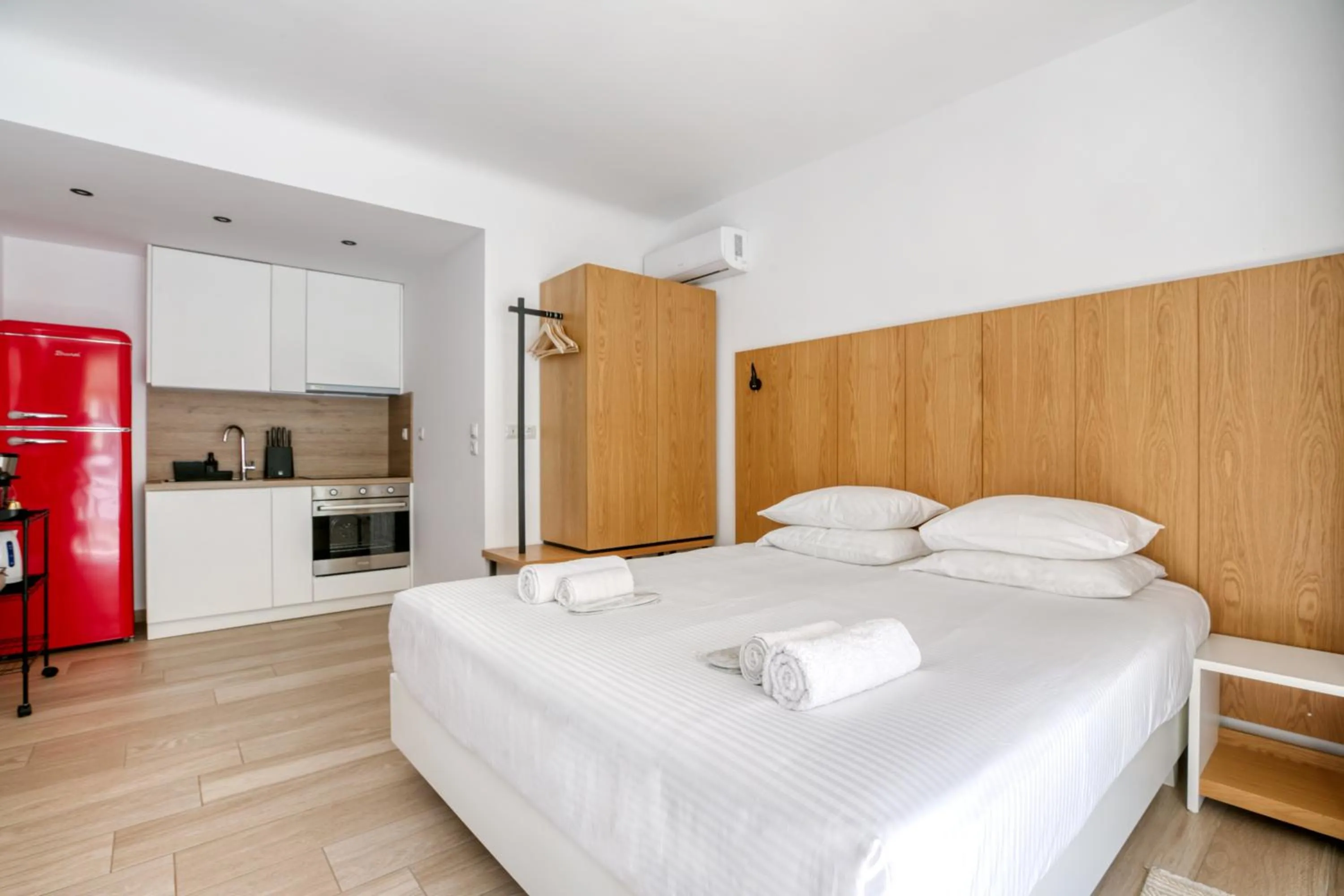 Bed in Elia Kolonaki Luxury Apartments