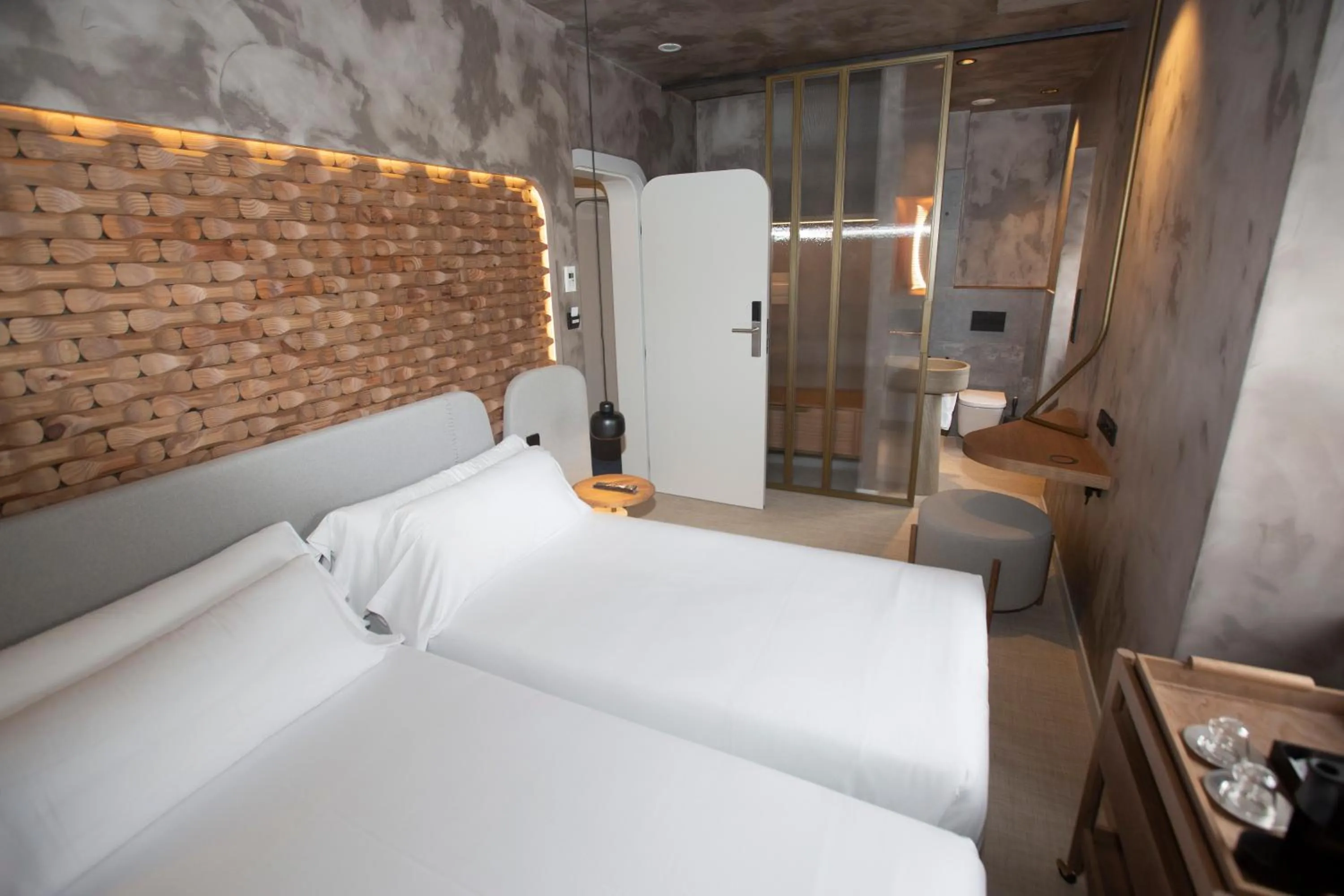 Photo of the whole room, Bed in Hotel Faro Lariño