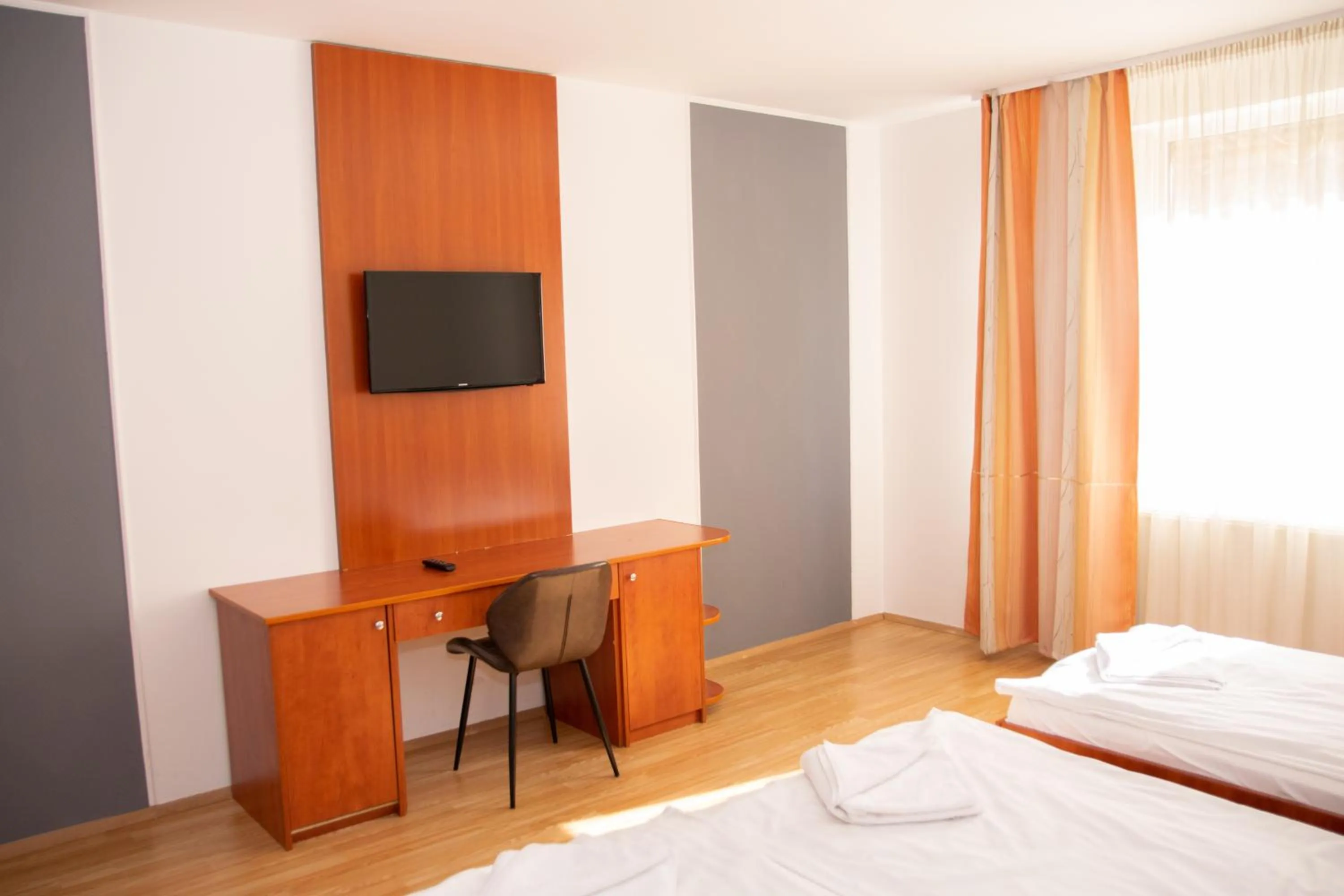 Bedroom, Bed in Triple M Hotel