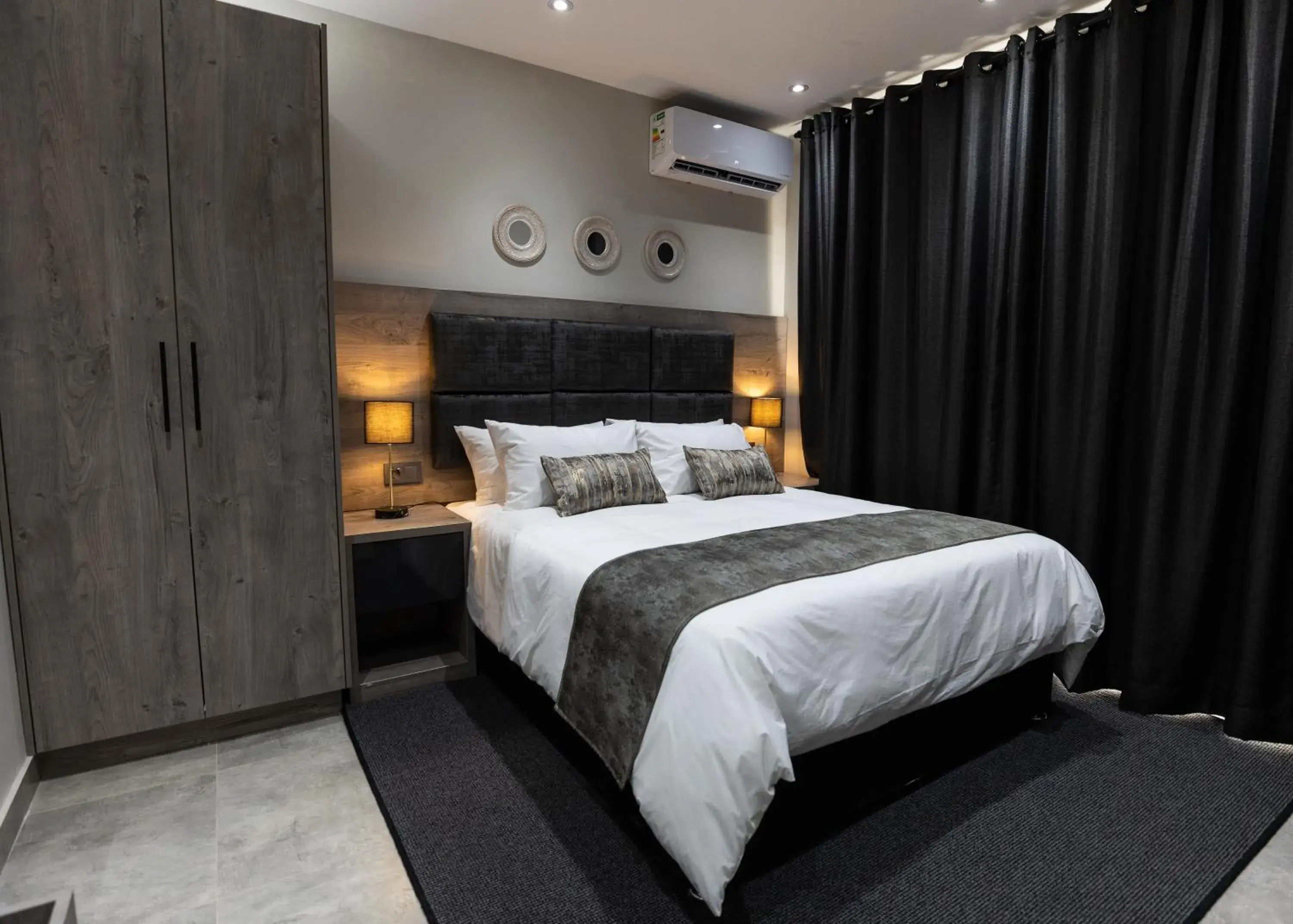 Standard Double Room in Luxe Suites Boutique Hotel Standard Double Room in Luxe Suites Boutique Hotel