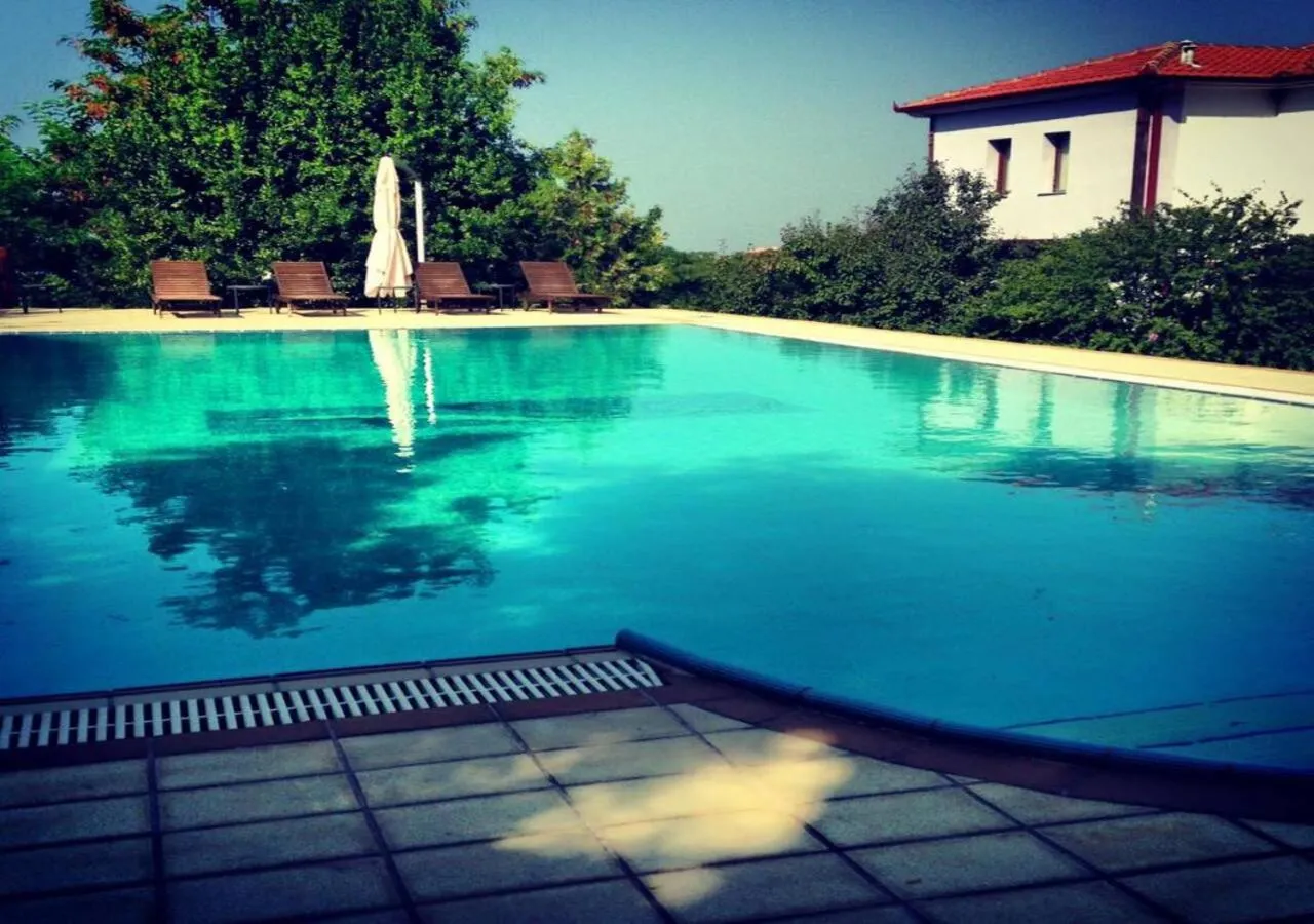 Swimming pool in Roxani Country House Resort
