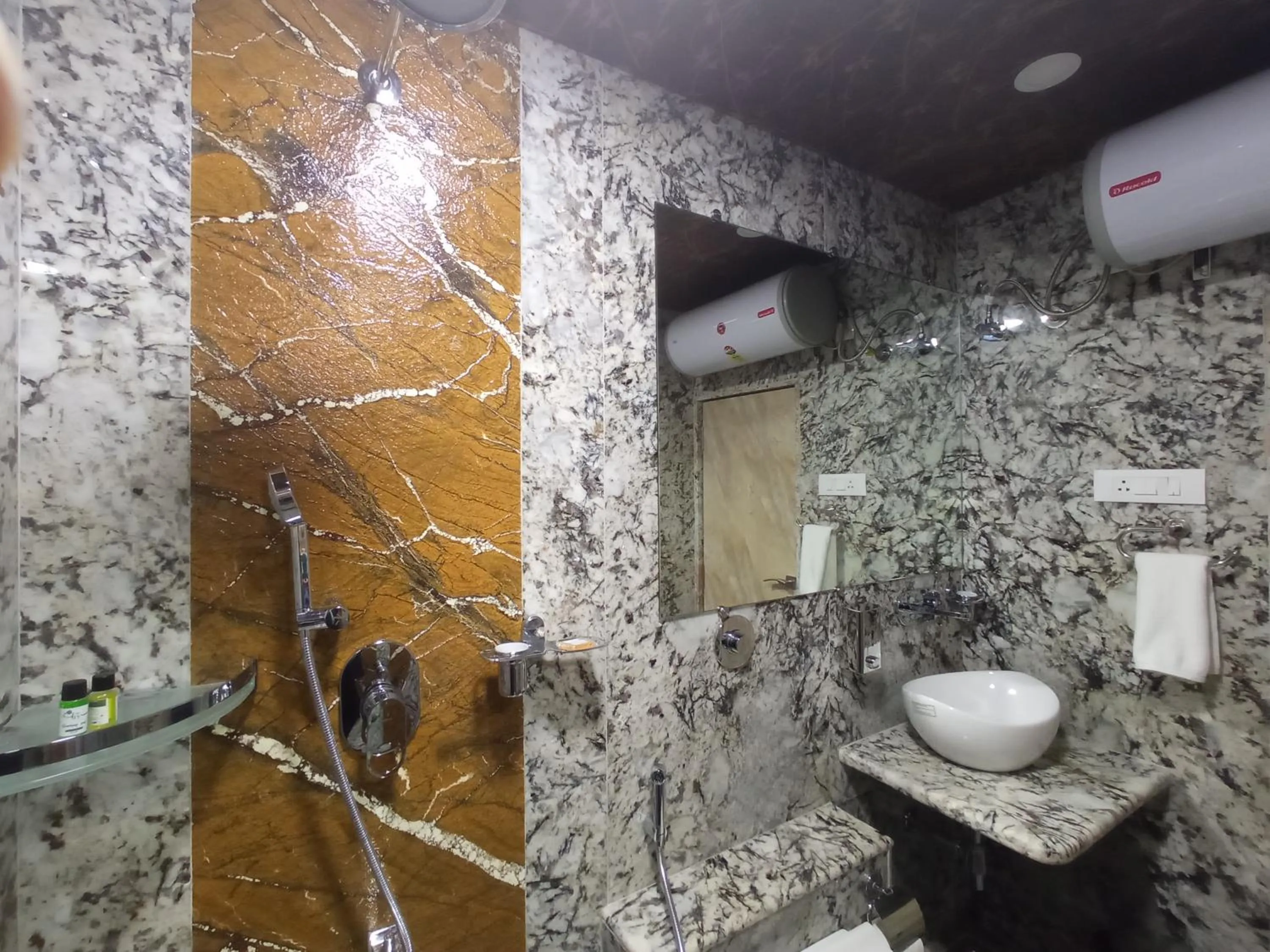 Bathroom in Hotel Blooming Soul