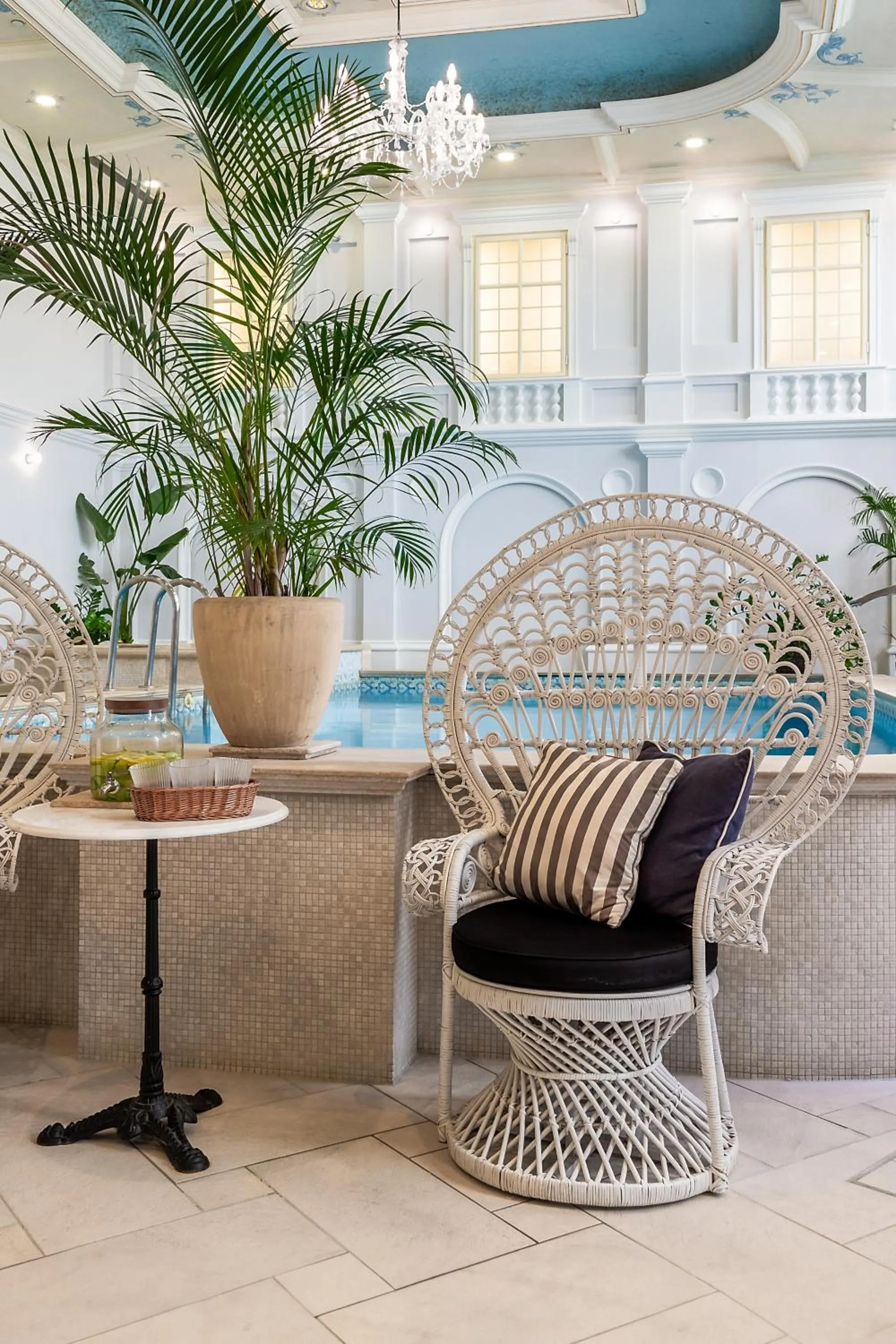 Swimming pool in Queen's Court Hotel & Residence