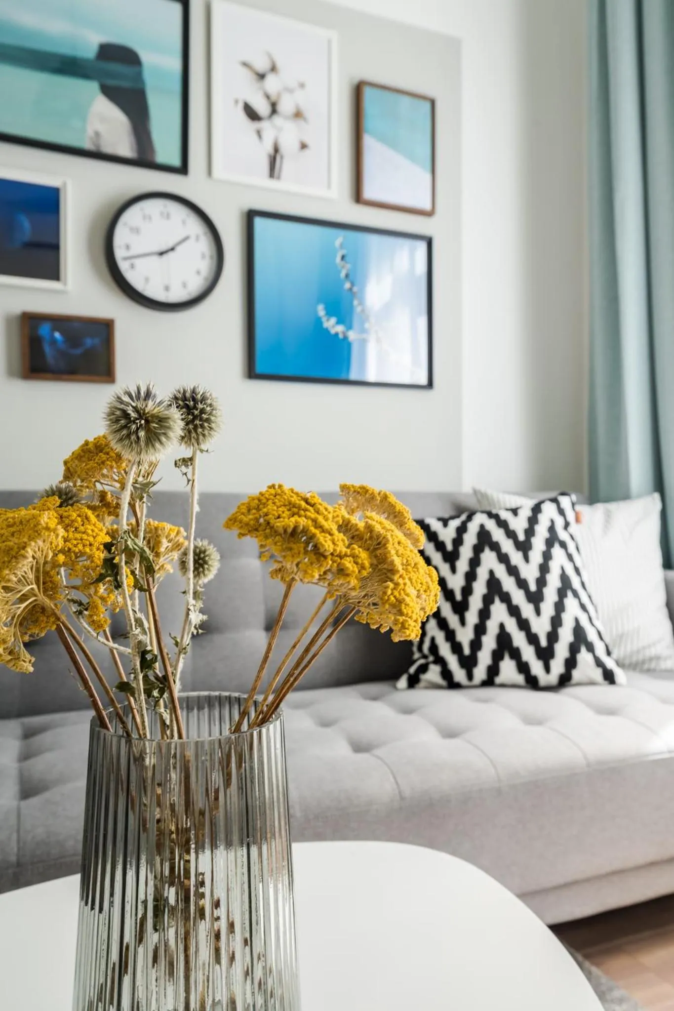 Living room in A13- Boutique Apartments, Best Location, by BQA