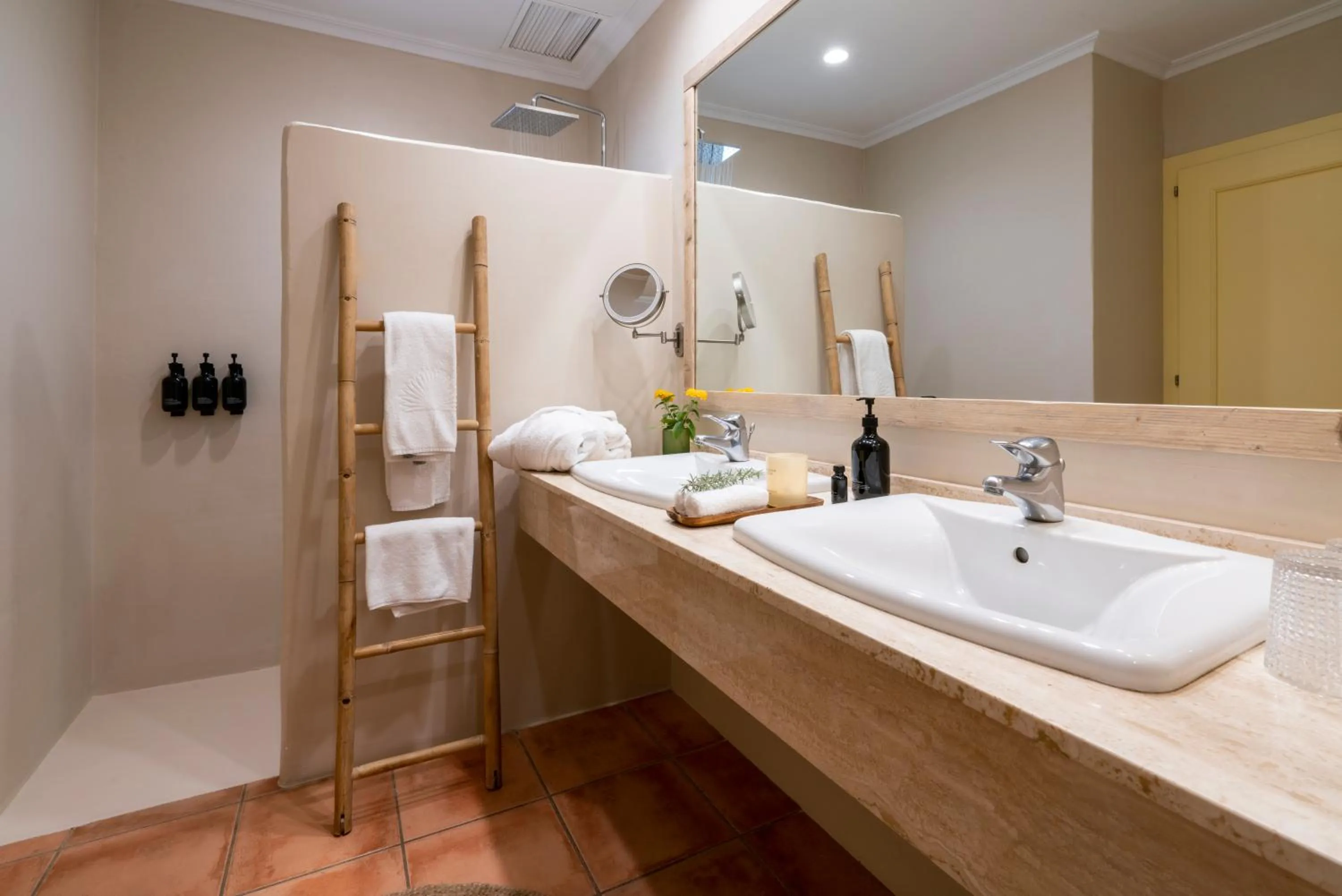 Neighbourhood in Hotel Ritual de Terra & SPA