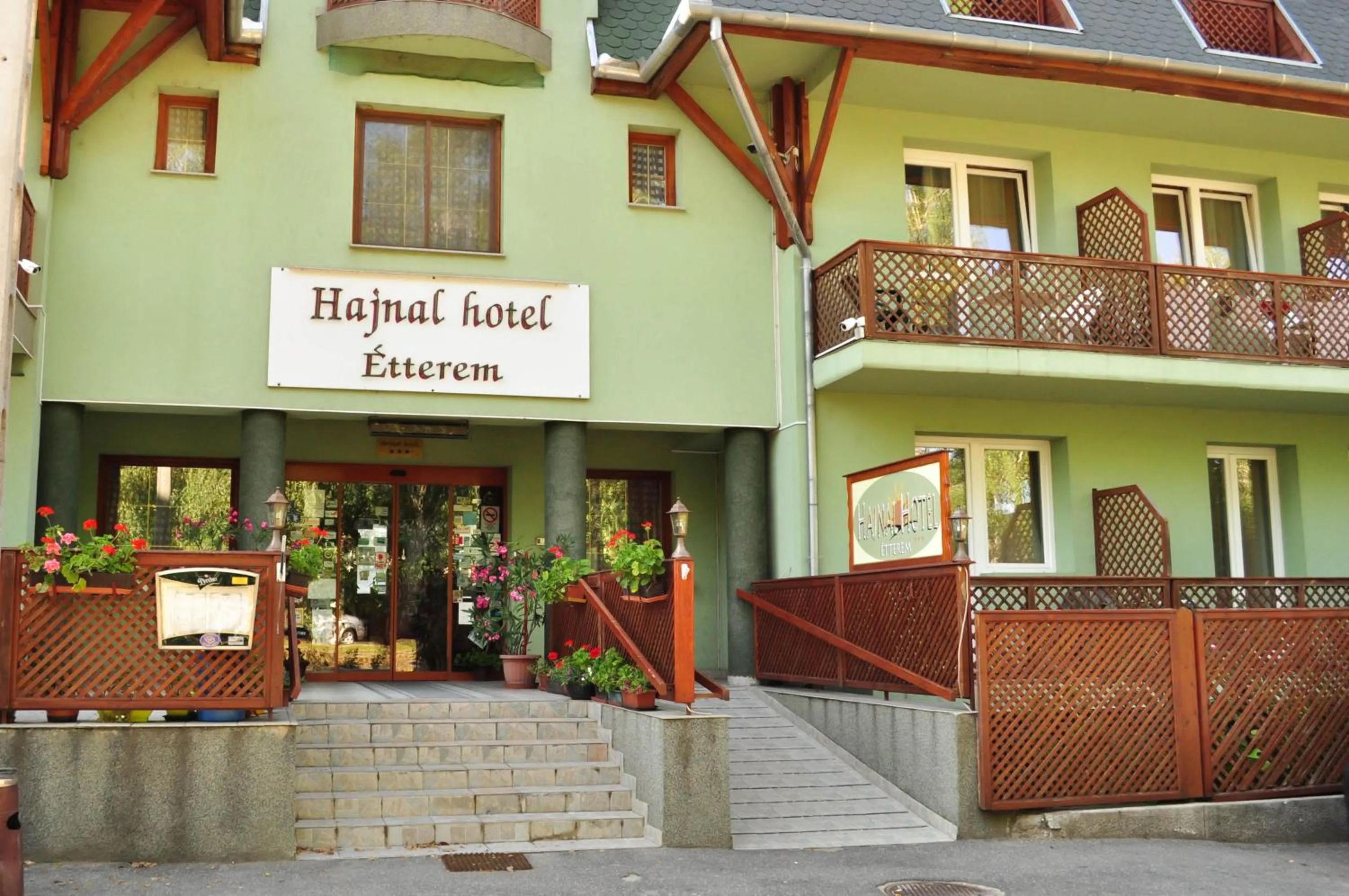 Hotel Hajnal