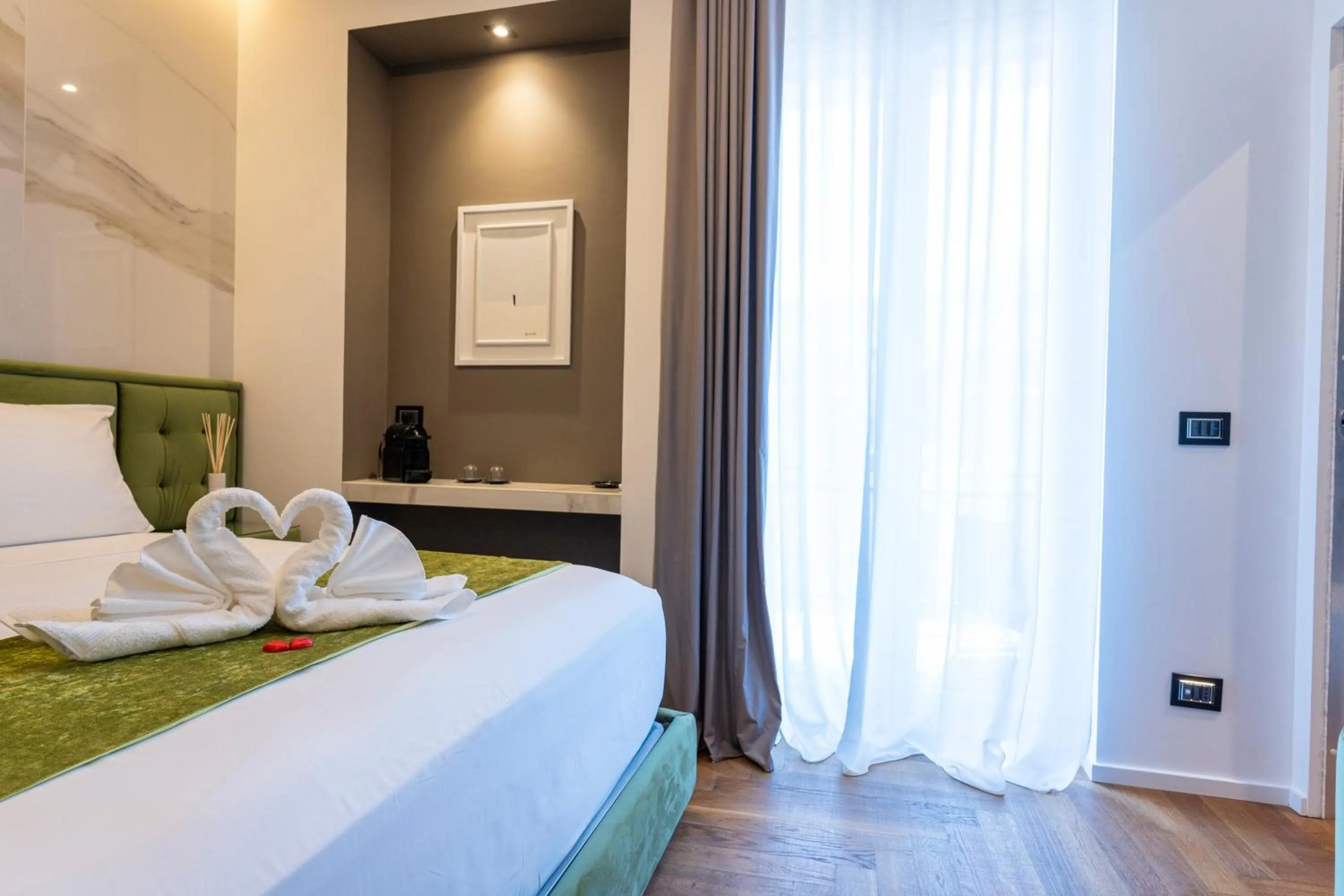 Coffee/tea facilities, Bed in B&Z LUXURY