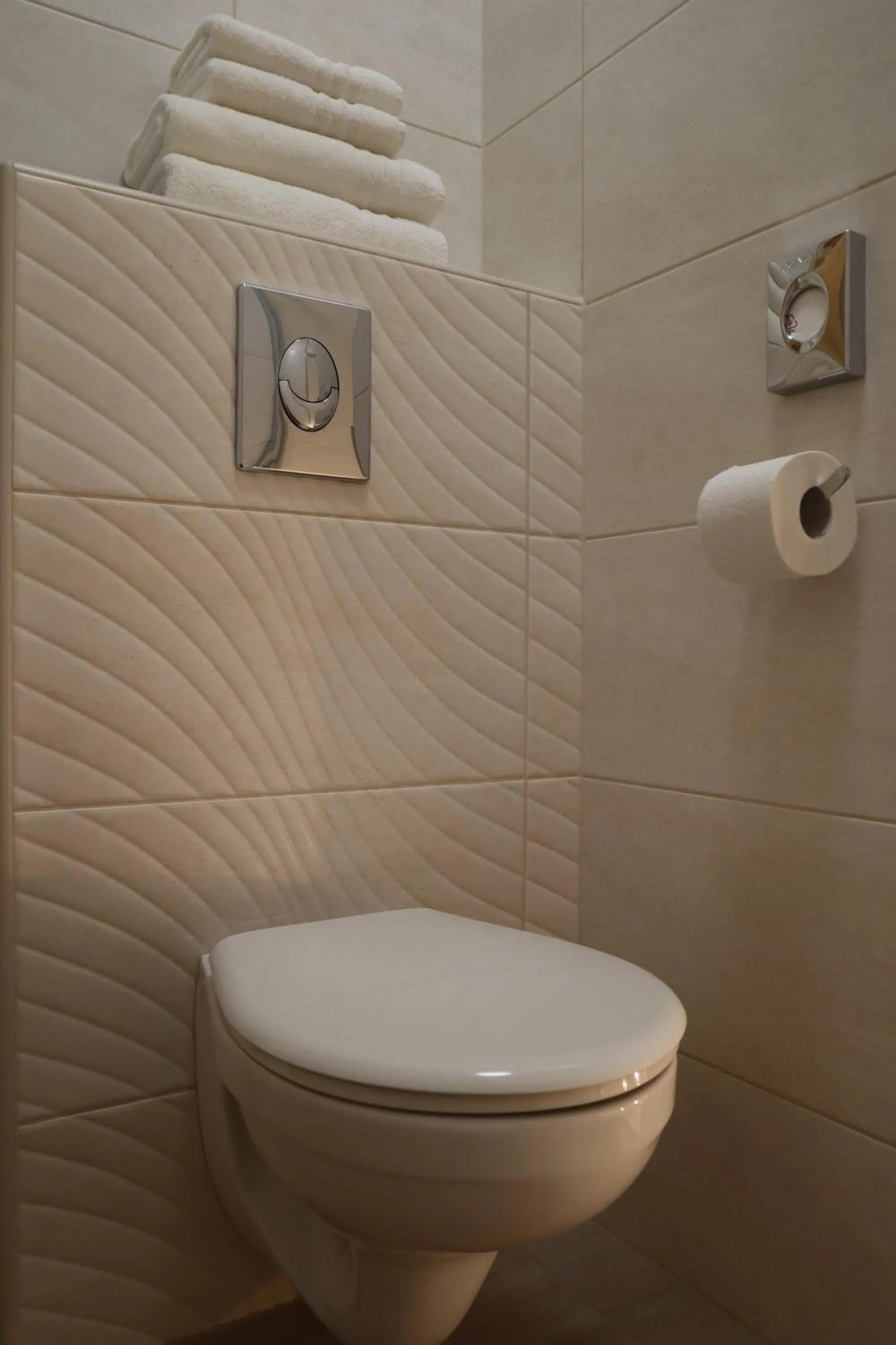 Bathroom in Alfa Hotel