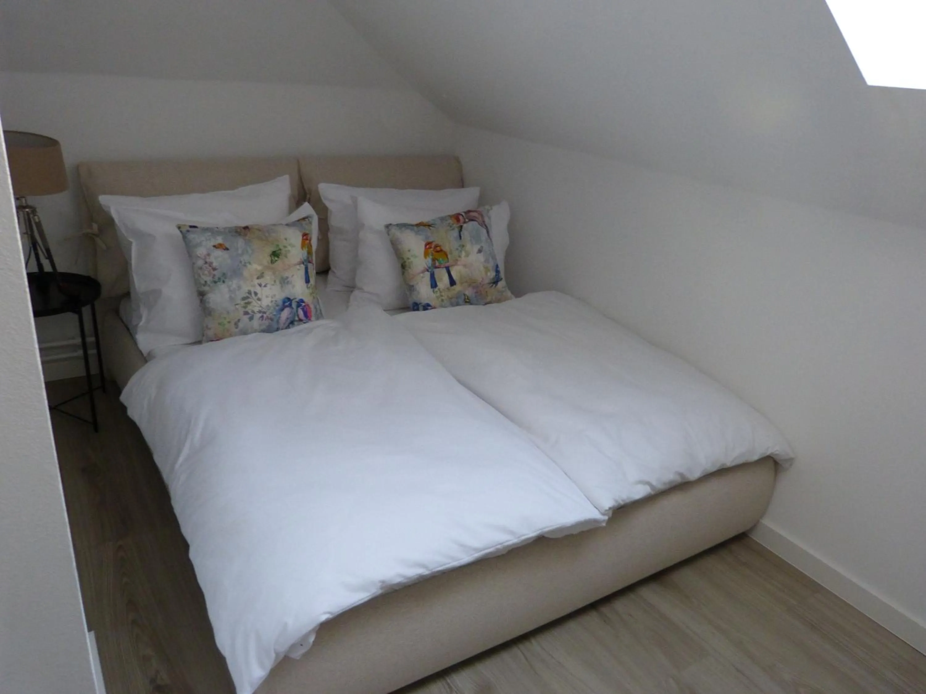 Bed in Maison Viktoria Augsburg