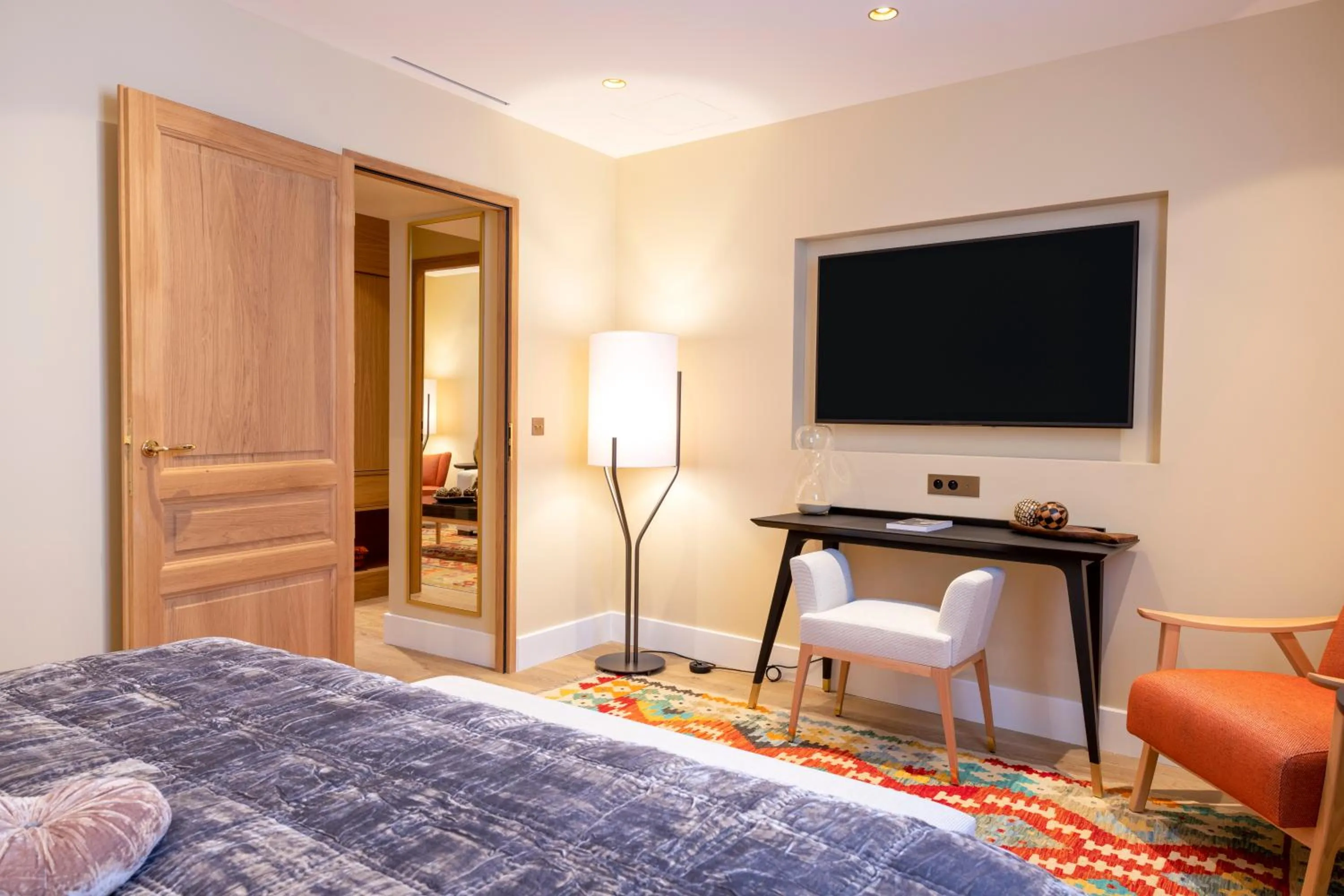 Bed in Hotel La Mère Germaine