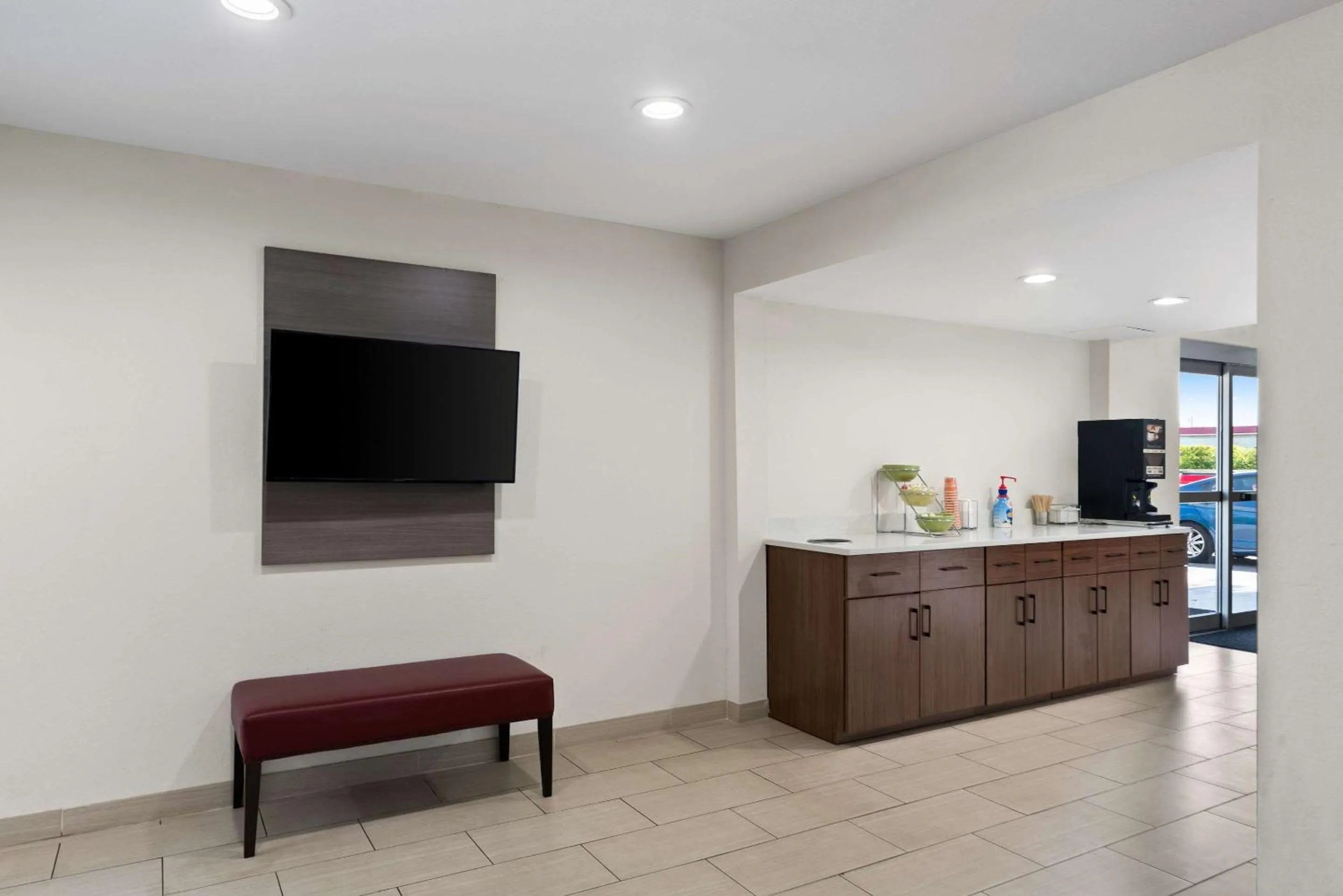 Breakfast in Quality Suites Wildwood - The Villages