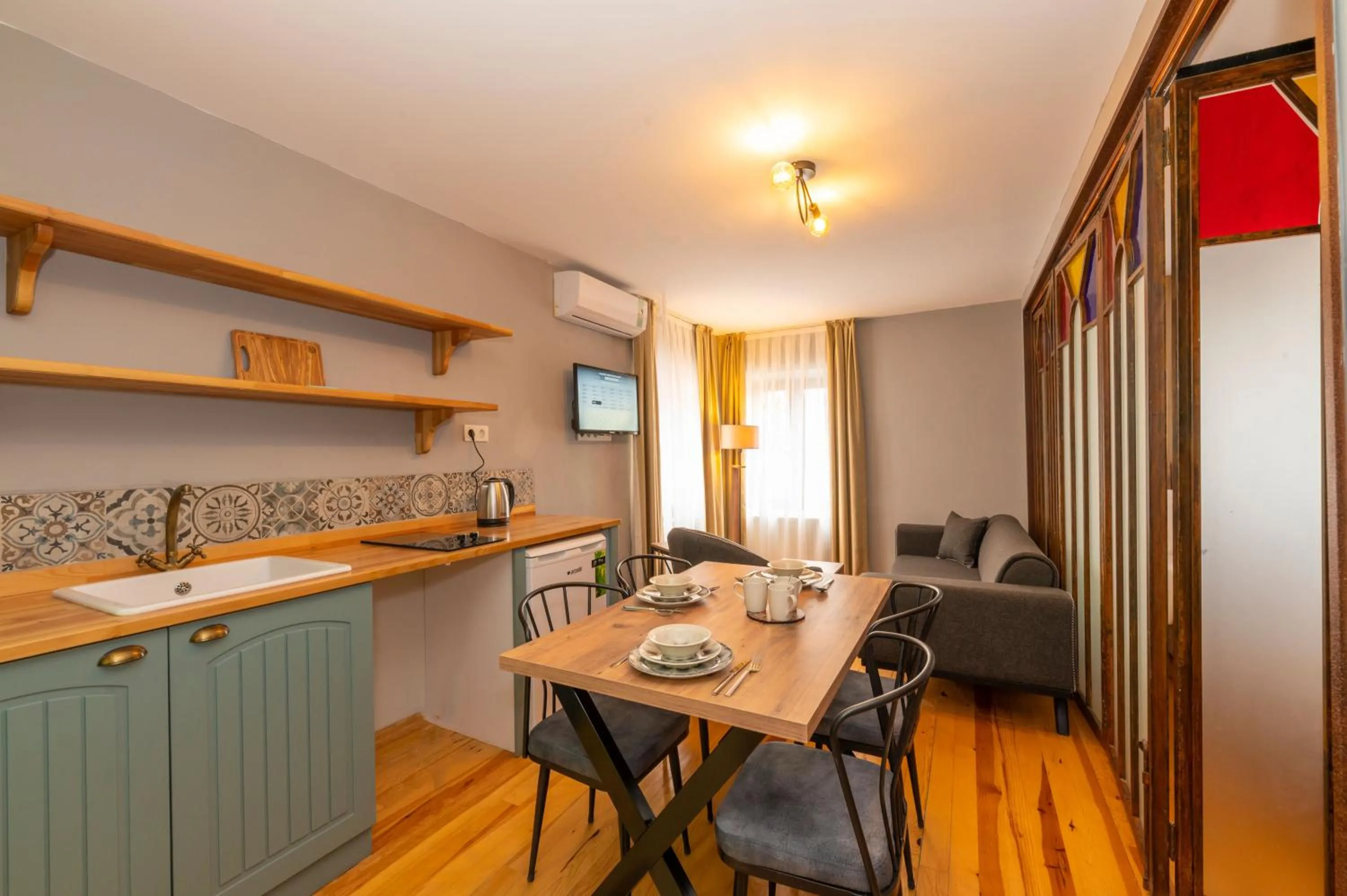 Dining area in Suites İstanbul