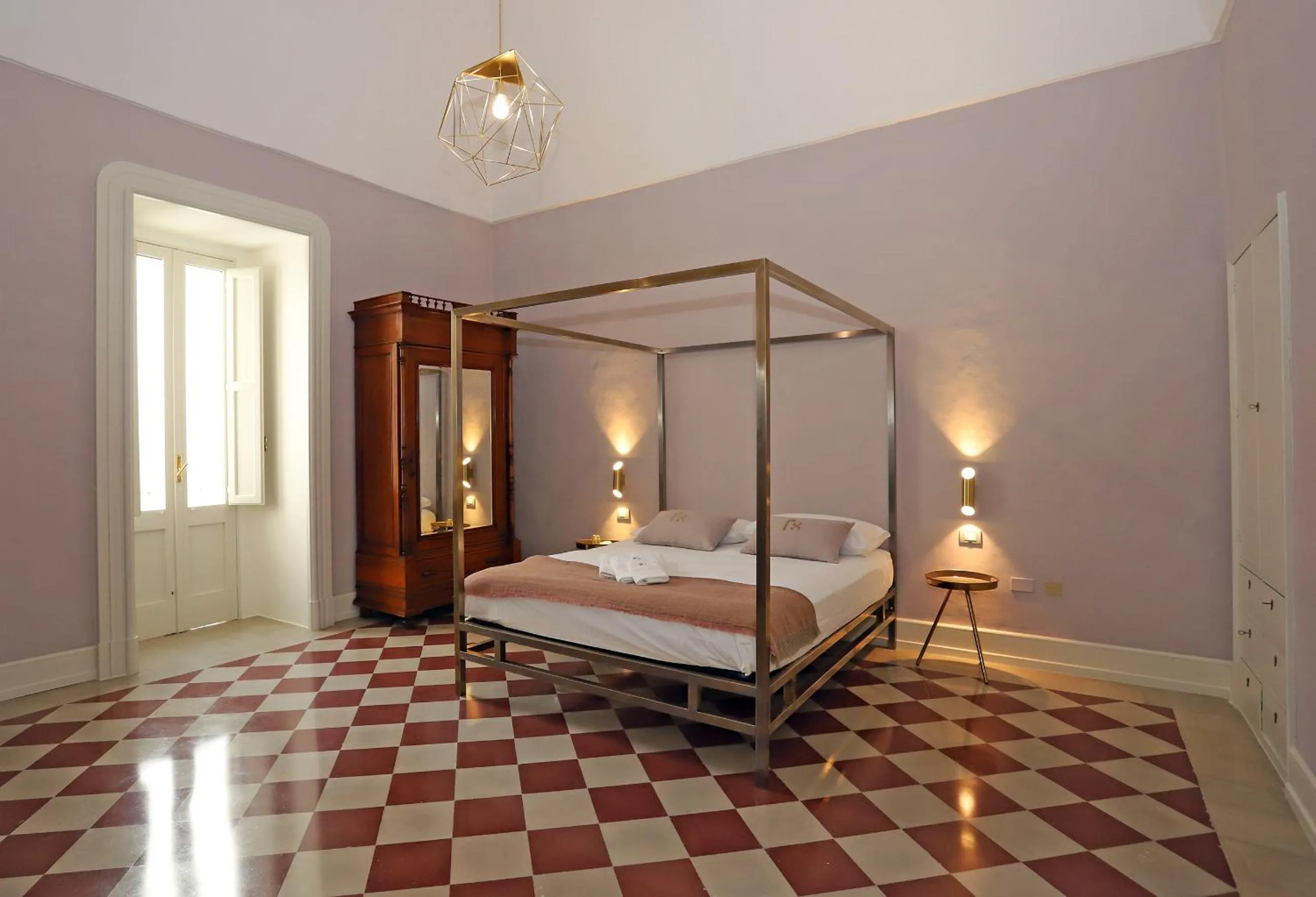 Bed in Palazzo Sansonetti