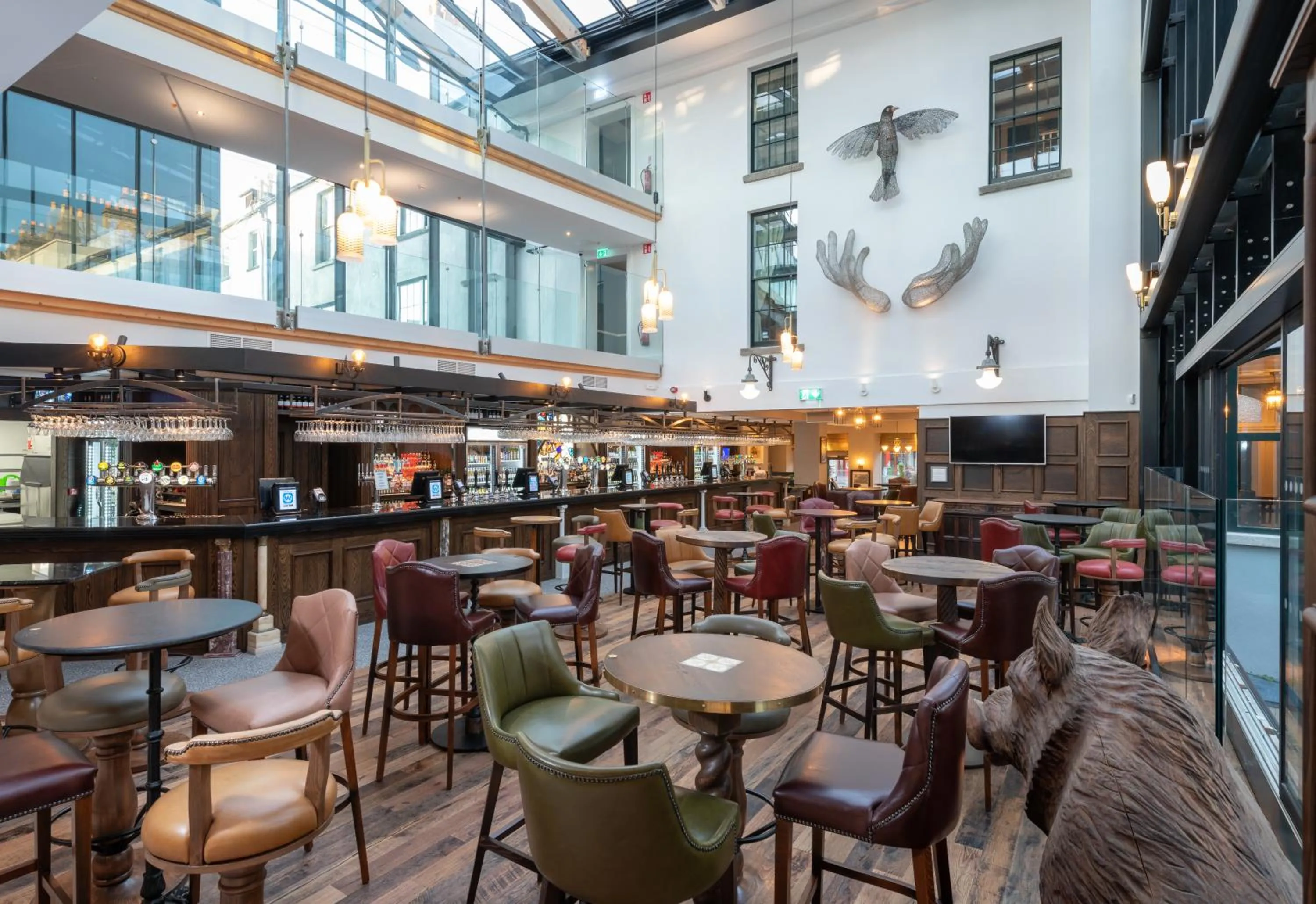 Lounge or bar in Keavan's Port Hotel, Dublin