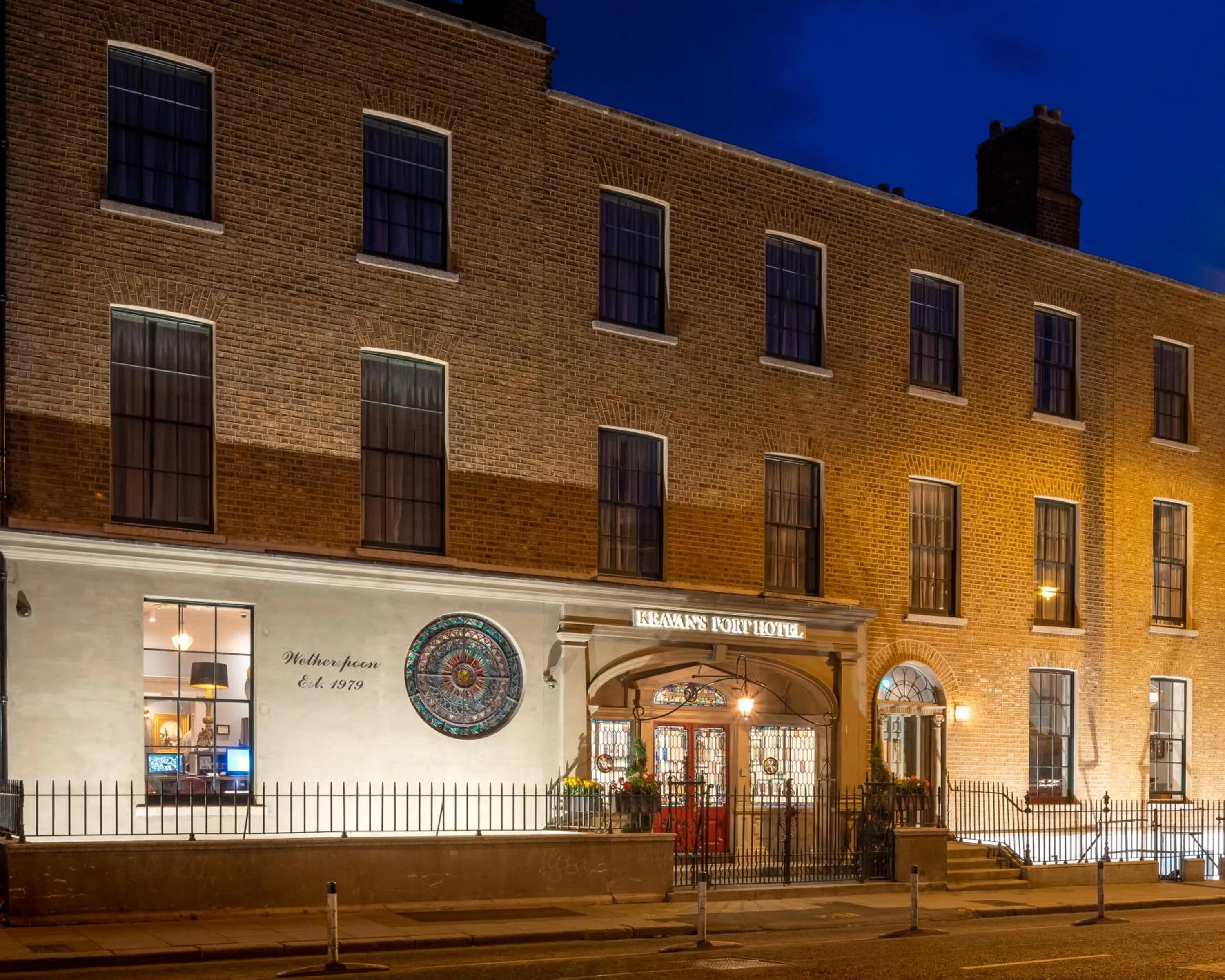 Property building in Keavan's Port Hotel, Dublin