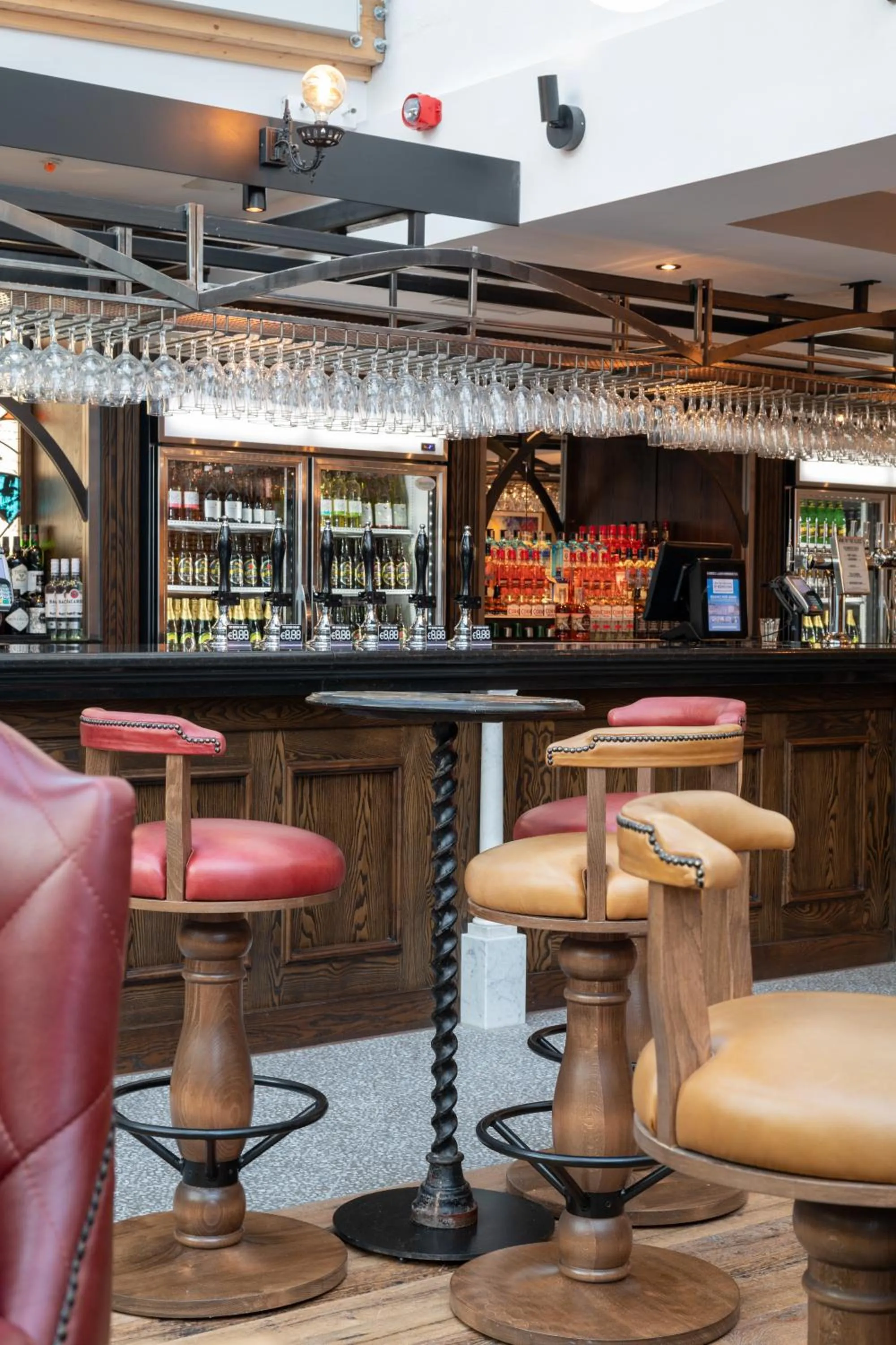 Lounge or bar in Keavan's Port Hotel, Dublin