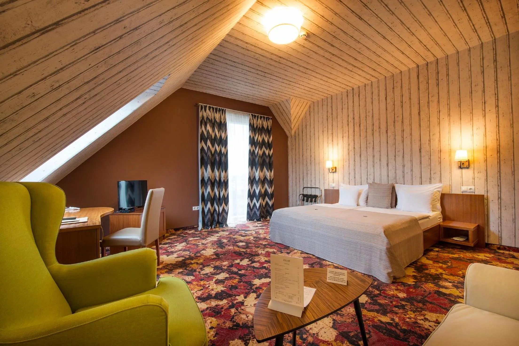 Photo of the whole room, Bed in Hotel Lajta Park