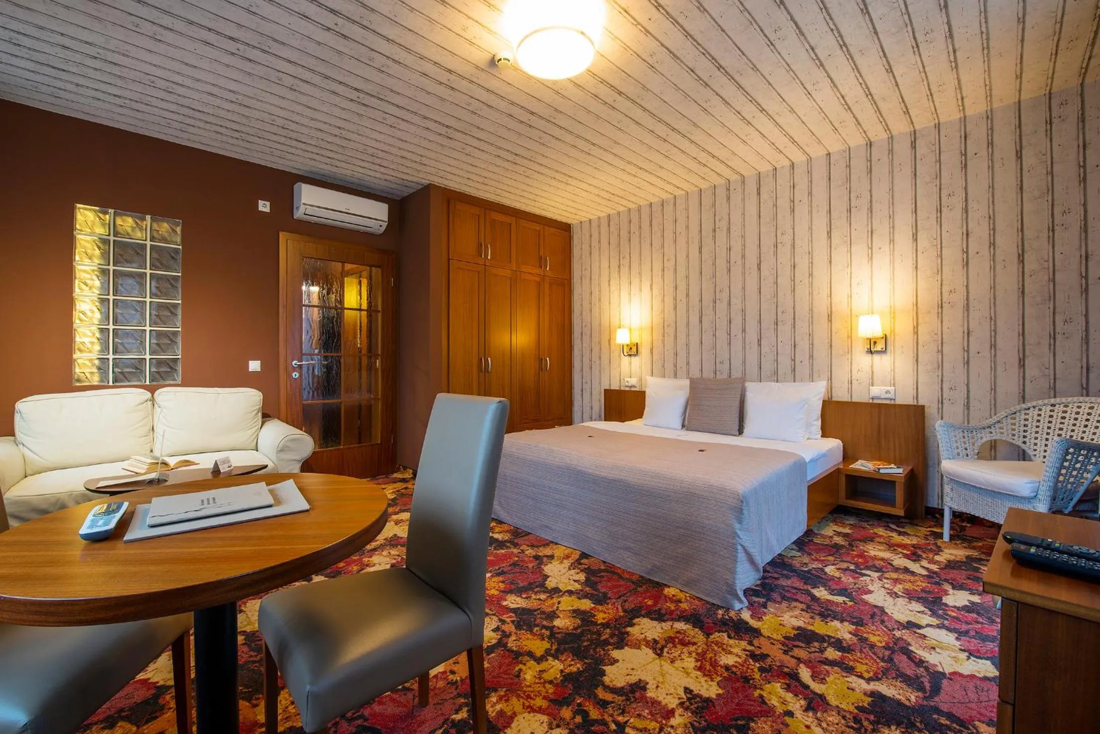 Bed in Hotel Lajta Park