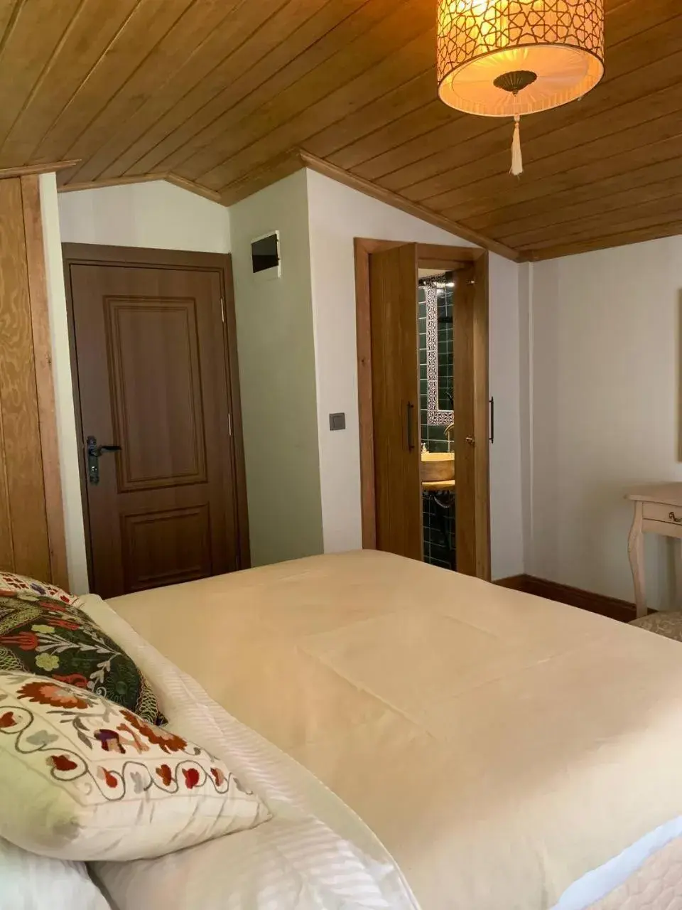 Deluxe Double Room with Balcony in Sofia Boutique Hotel Deluxe Double Room with Balcony in Sofia Boutique Hotel