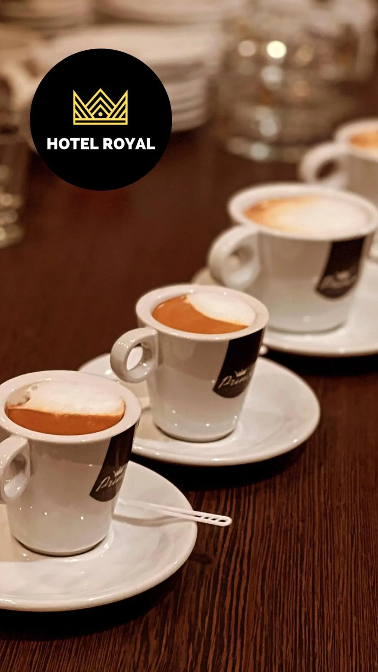 Drinks in Hotel Royal