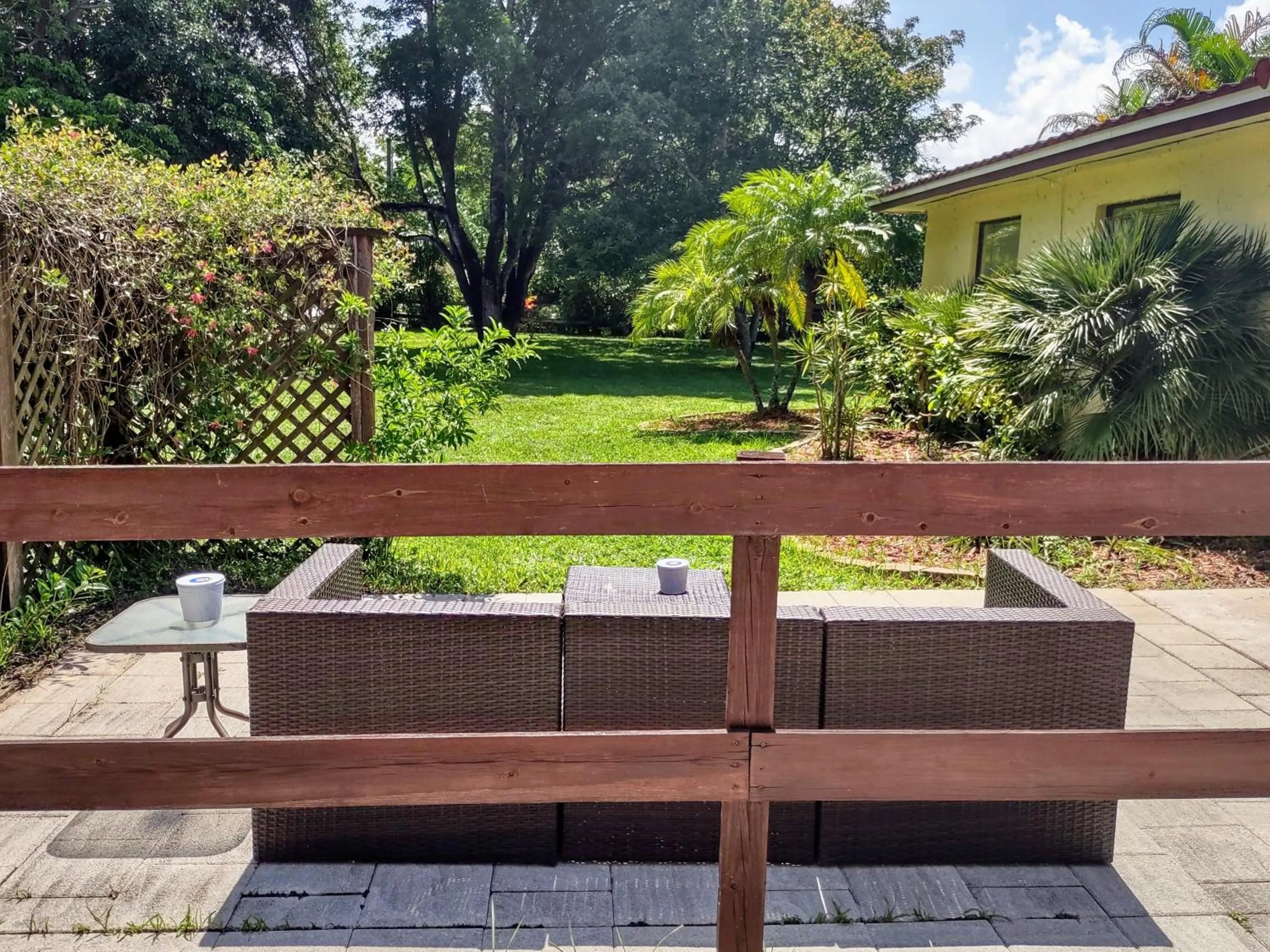 Balcony/Terrace in Sunshine Acre 2B 2B King Master Suite, BIG Yard