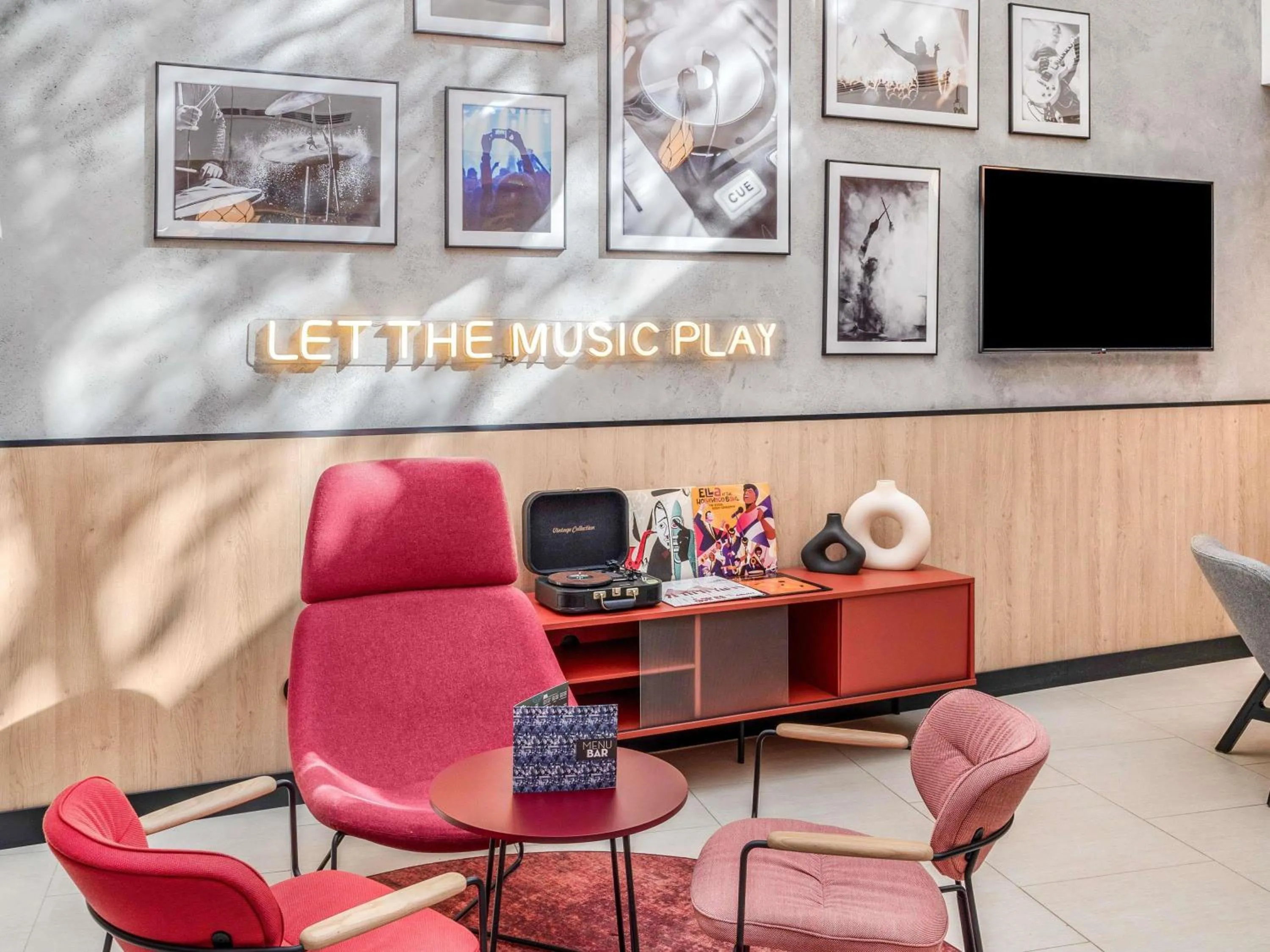 Lounge or bar in Ibis Budapest Centrum