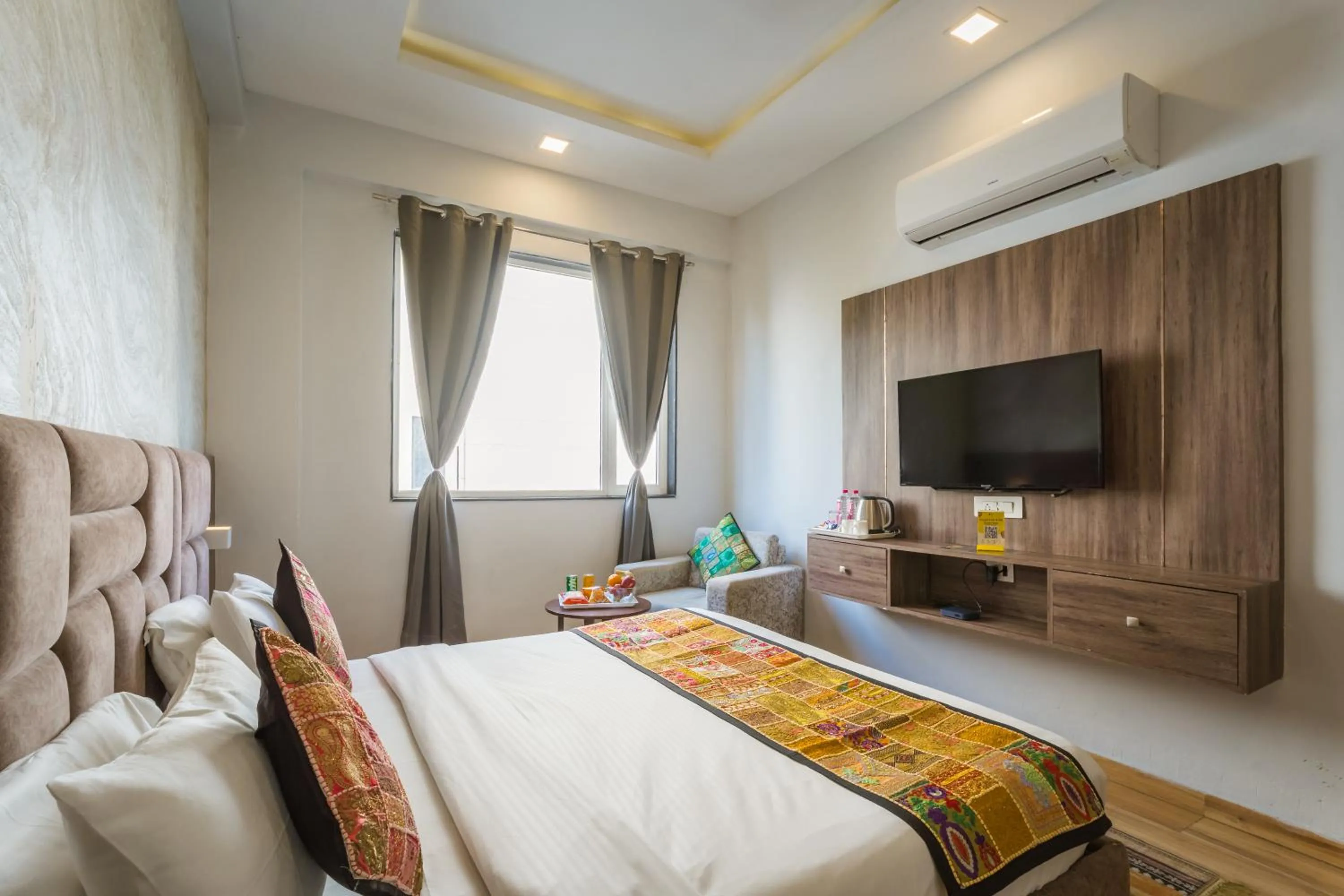 Bed in Tripli Hotels Le Shelton