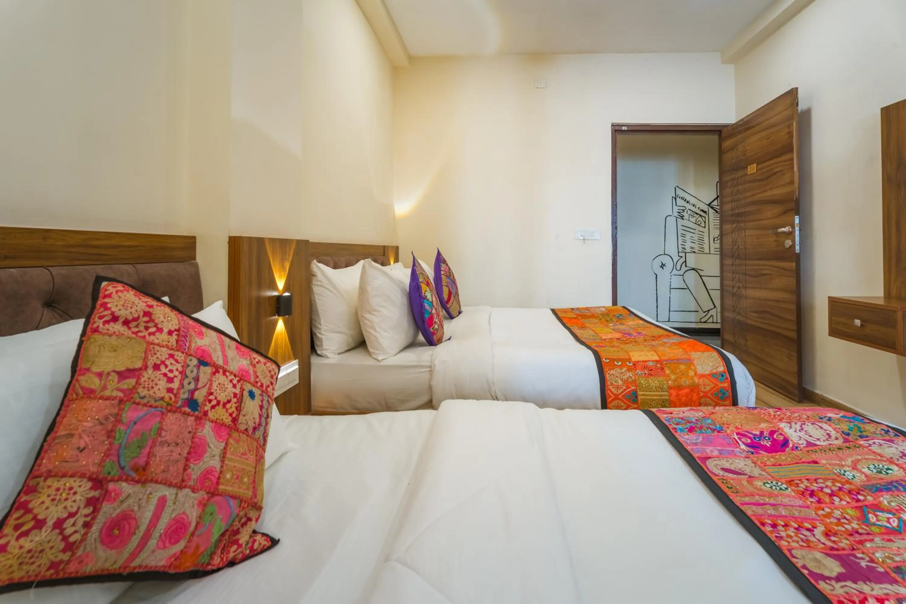 Photo of the whole room, Bed in Tripli Hotels Le Shelton