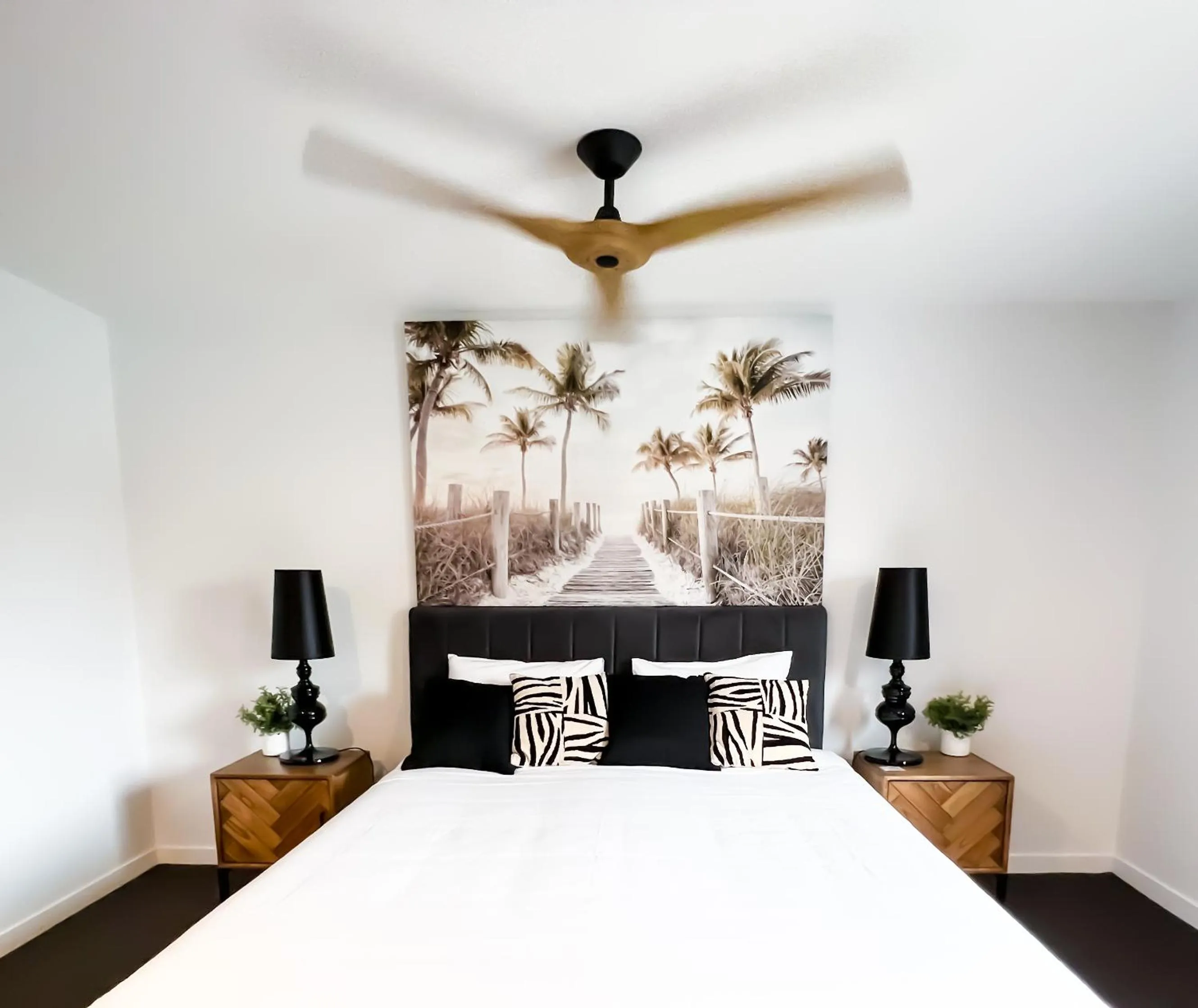 Bed in Plantation Hotel Coffs Harbour