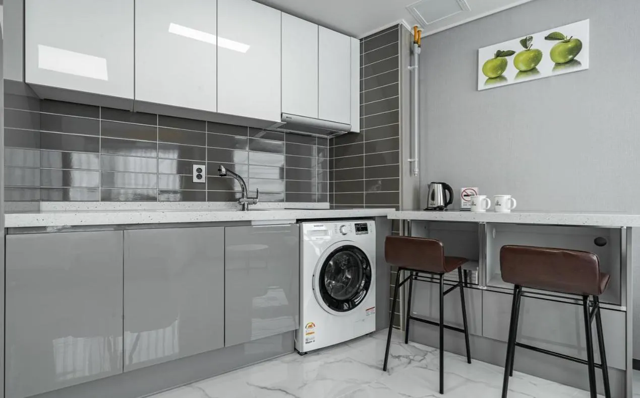 Songjeong Blue Castle Hotel