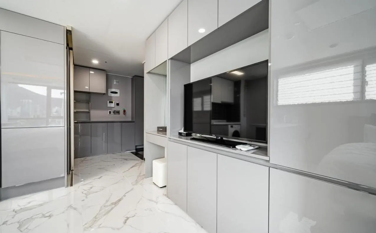 Songjeong Blue Castle Hotel