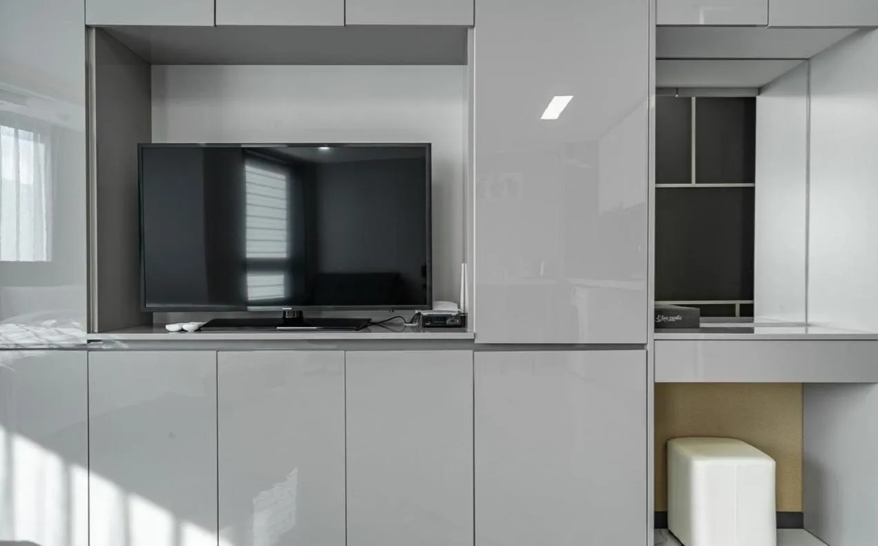 Songjeong Blue Castle Hotel