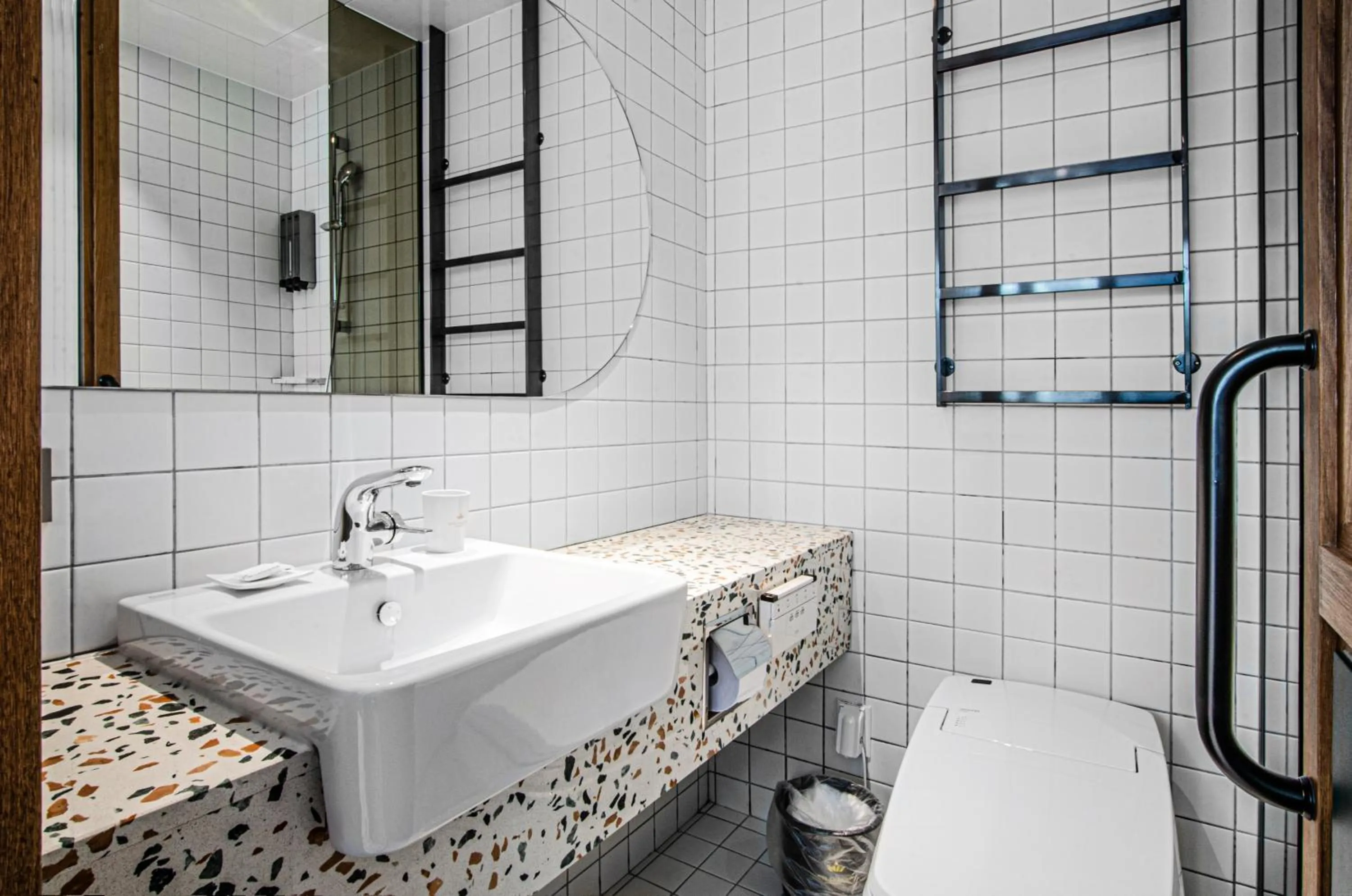 Shower in Hotel the Castle bangi 2nd