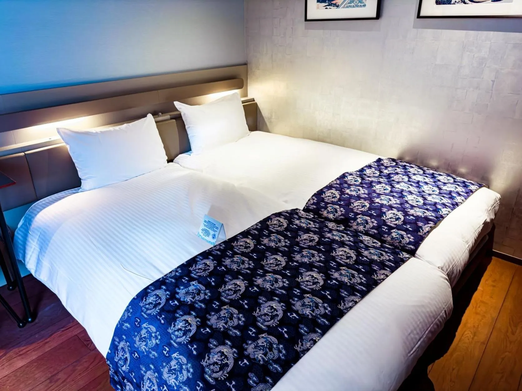 Bedroom, Bed in Asakusa Kaede 浅草楓