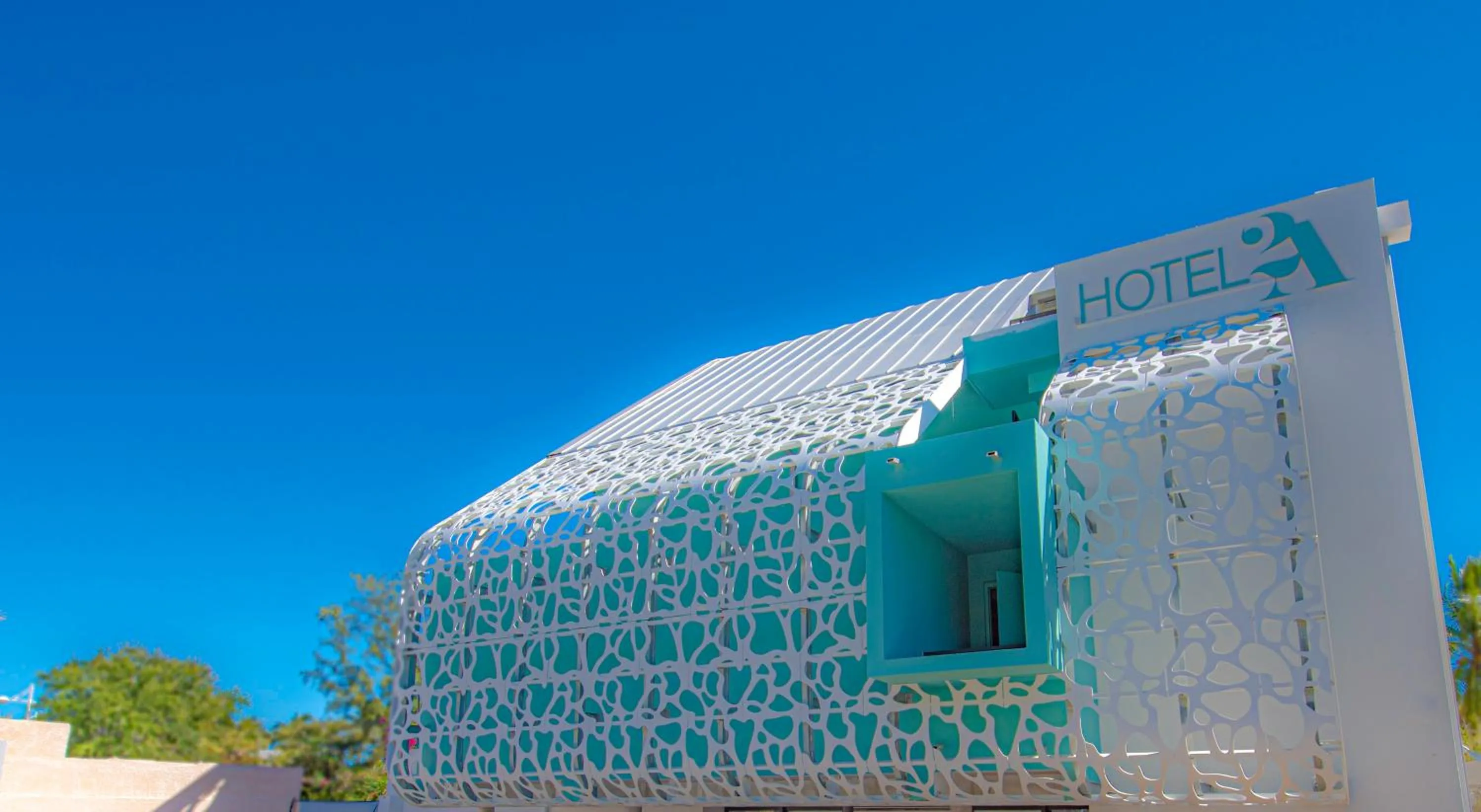 Facade/entrance in Boutik Hôtel 2A - Adult Only