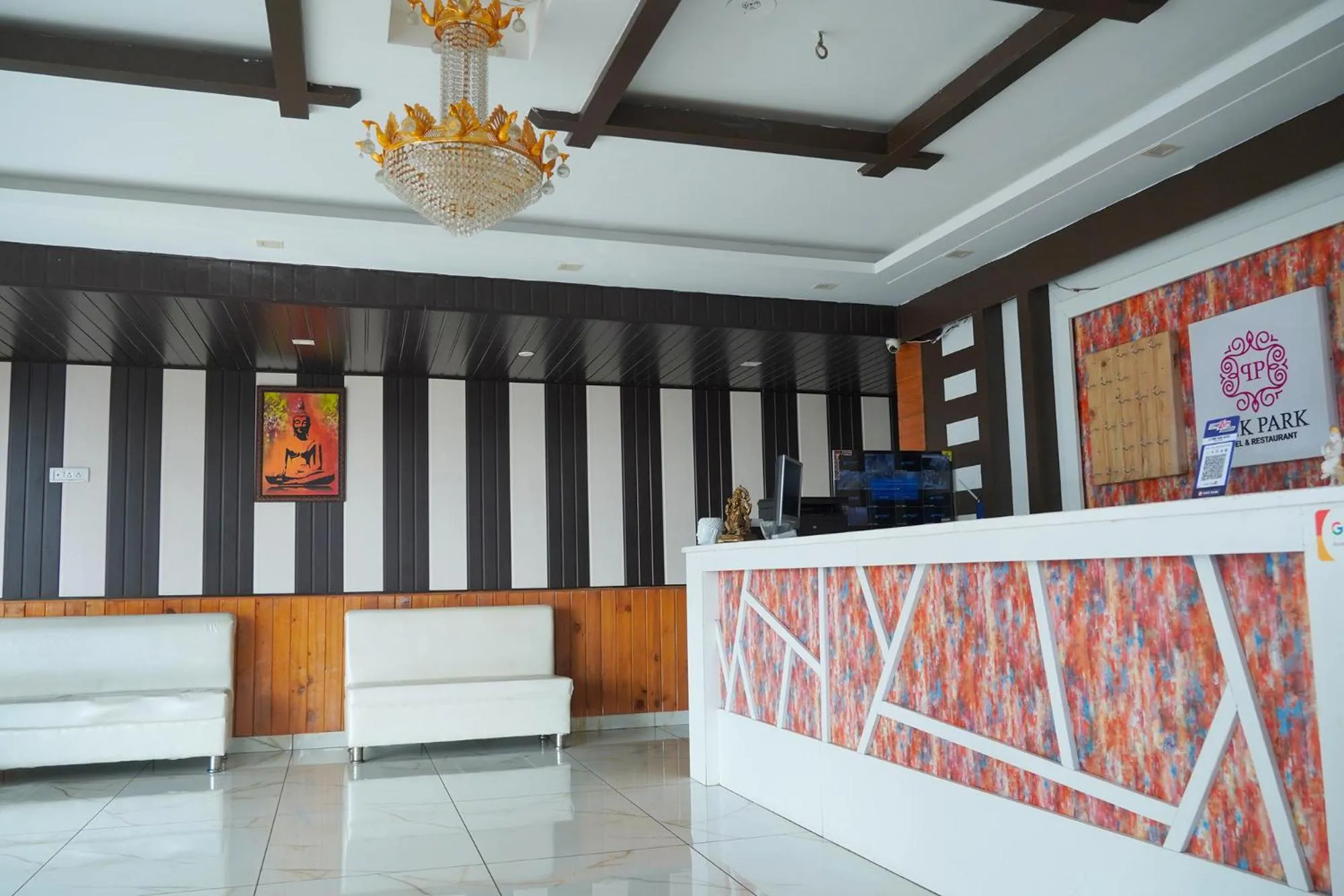 Lobby or reception in Pink Park by Panache Hotels