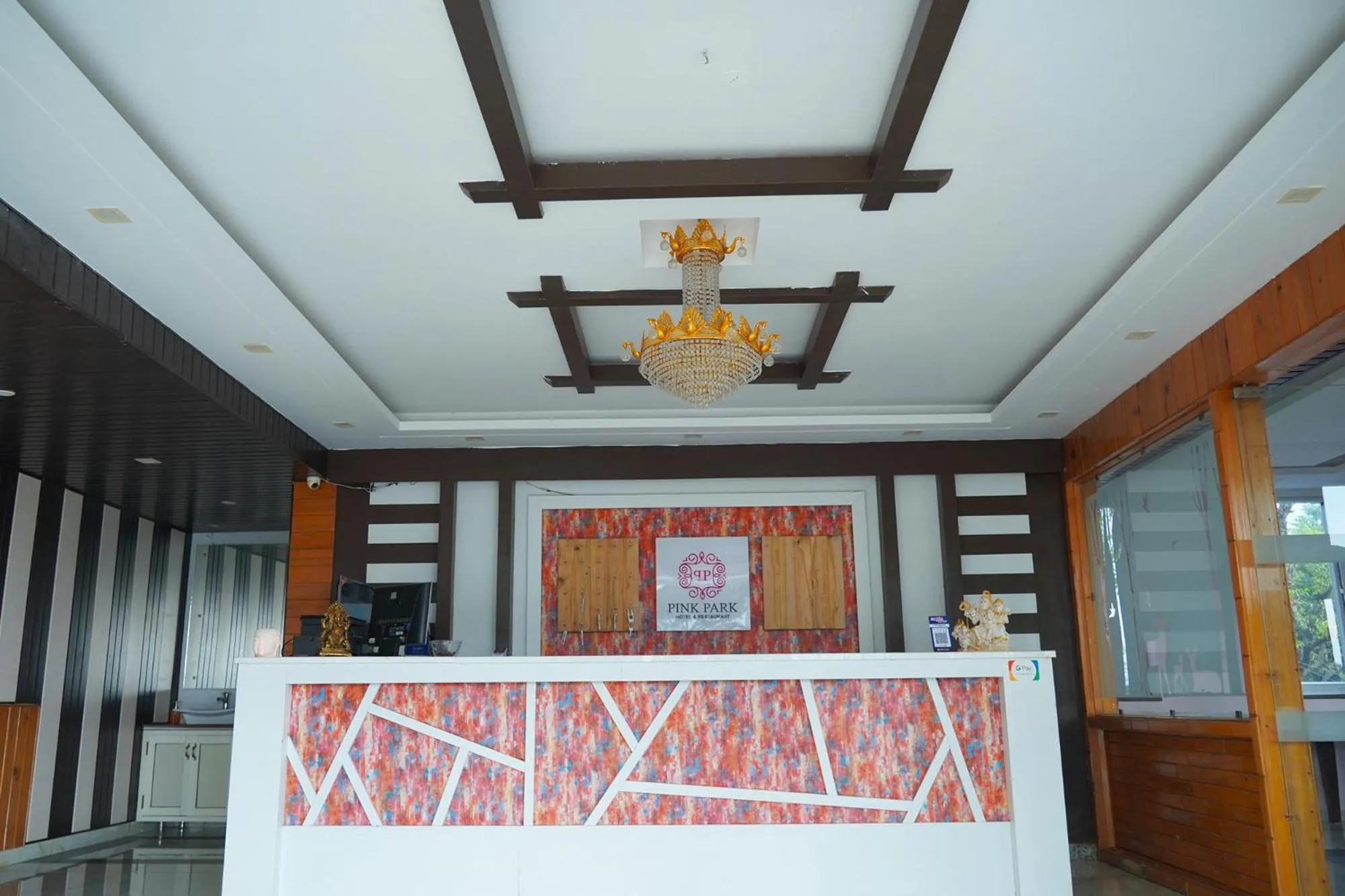 Lobby or reception in Pink Park by Panache Hotels