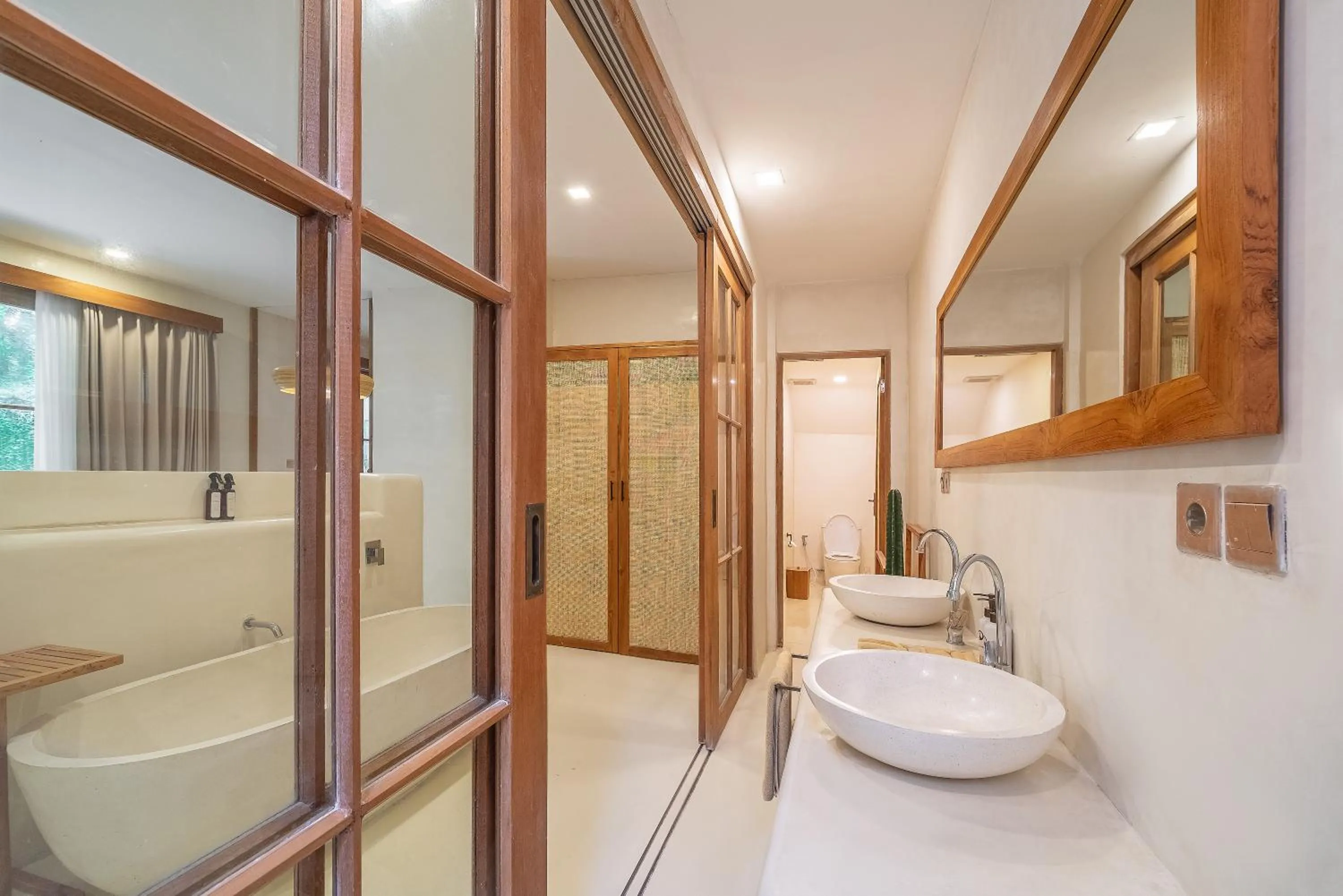 Bathroom in White Goose Boutique Hotel