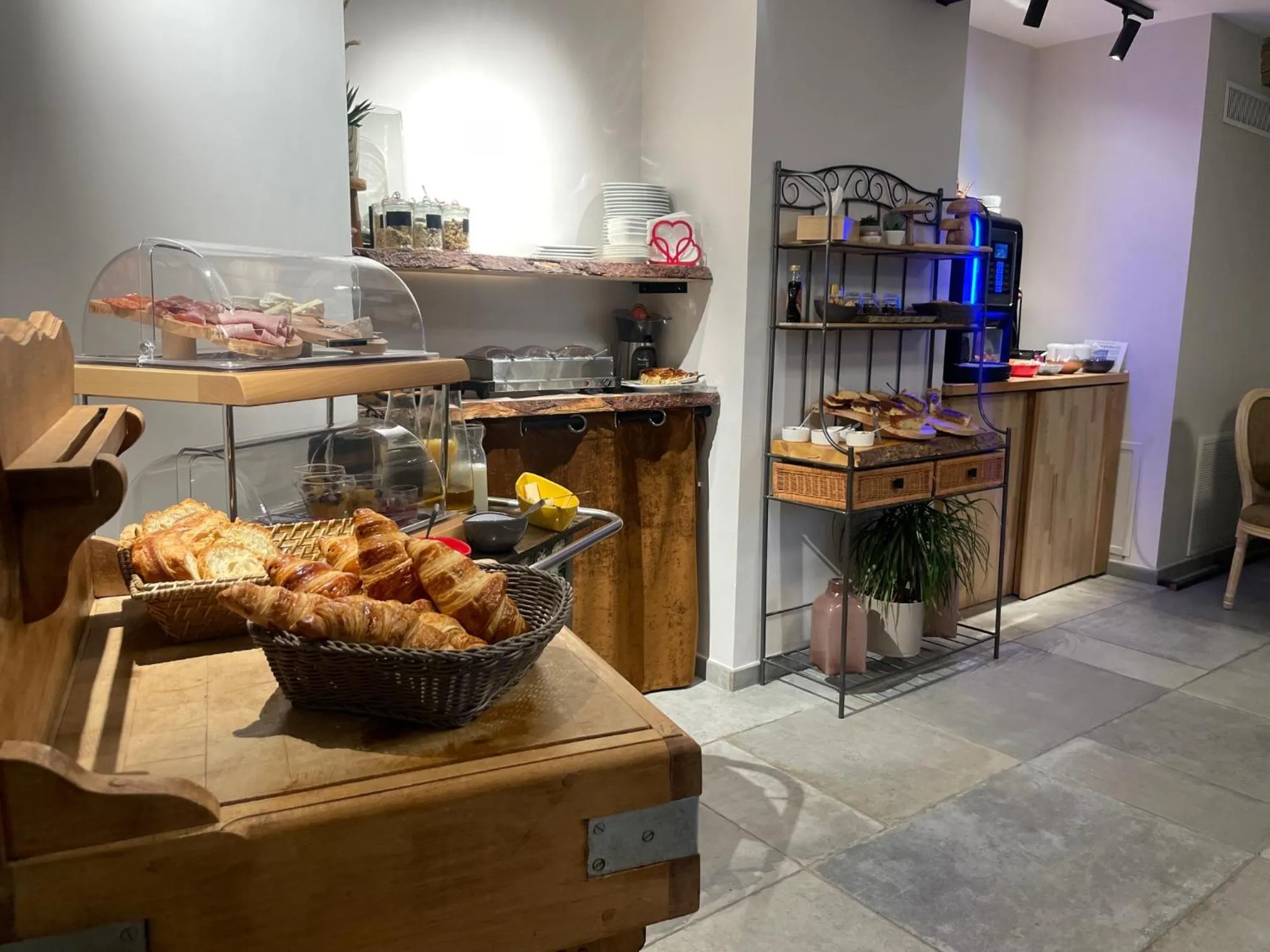 Breakfast in Belle Normandy