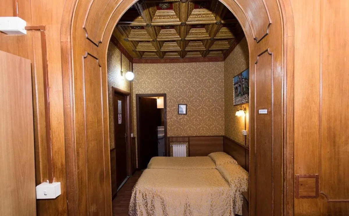 Photo of the whole room, Bed in Hotel Artromano