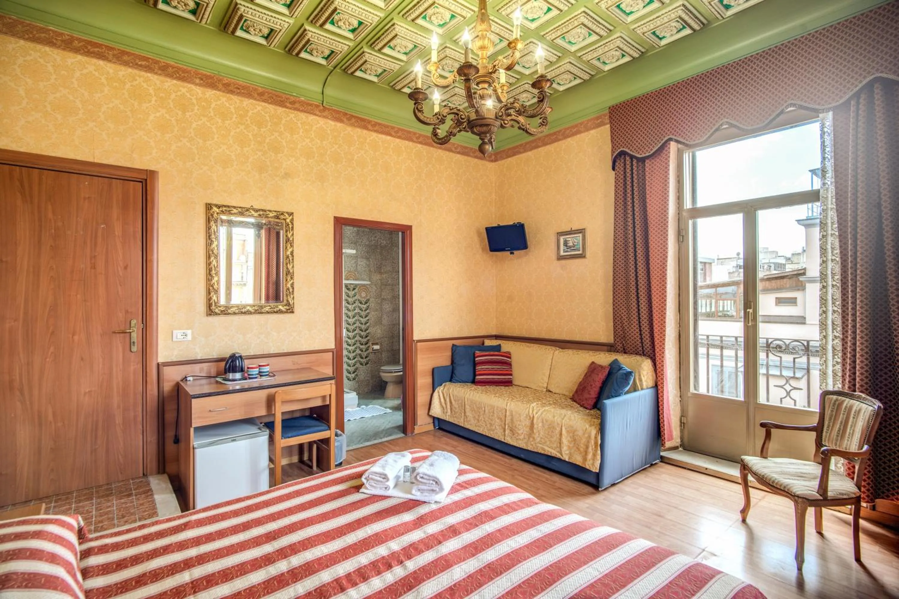 Photo of the whole room, Bed in Hotel Artromano