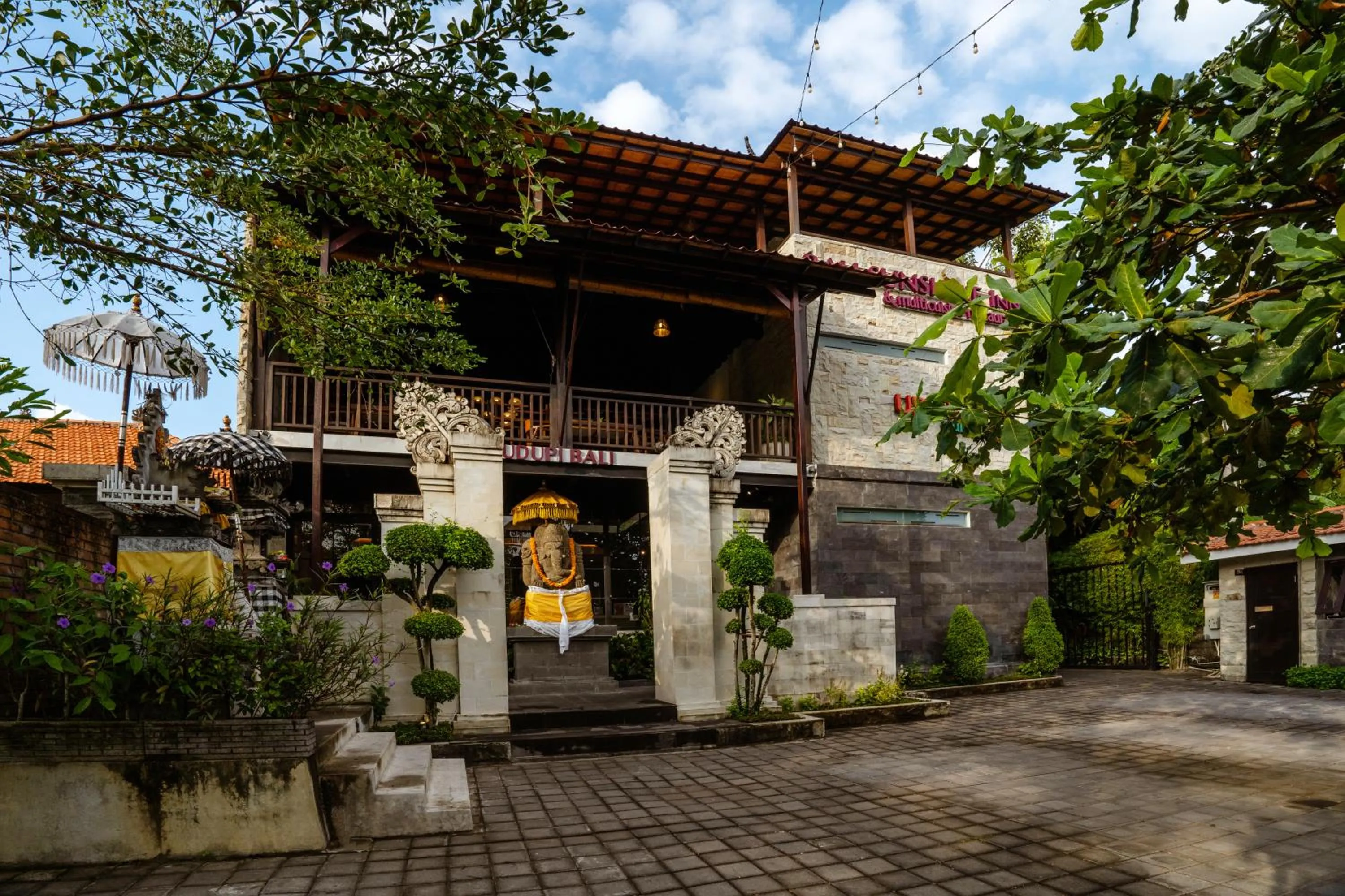 Property building in Bali Sunshine Nusa Dua