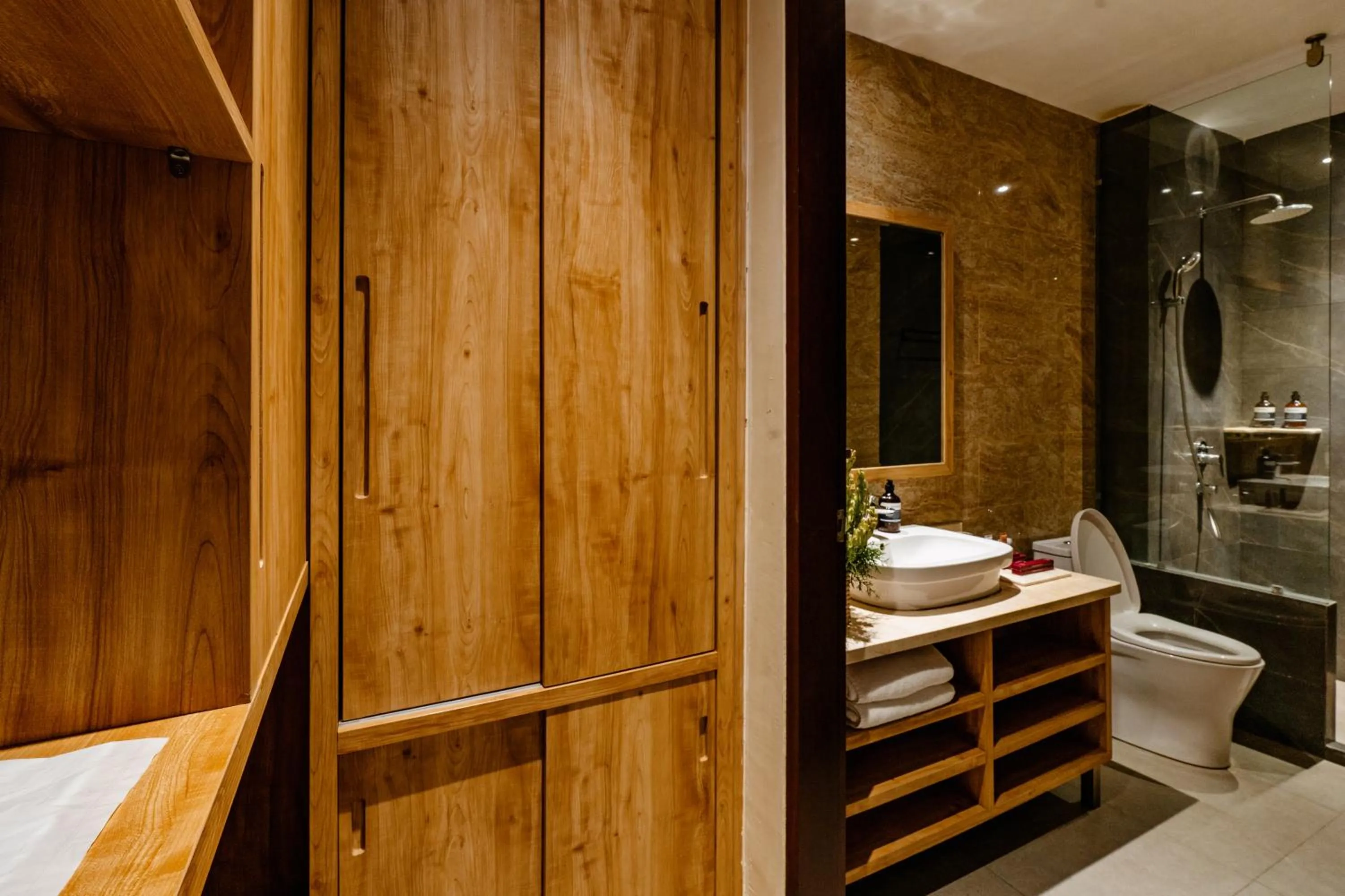 Shower in Bali Sunshine Nusa Dua