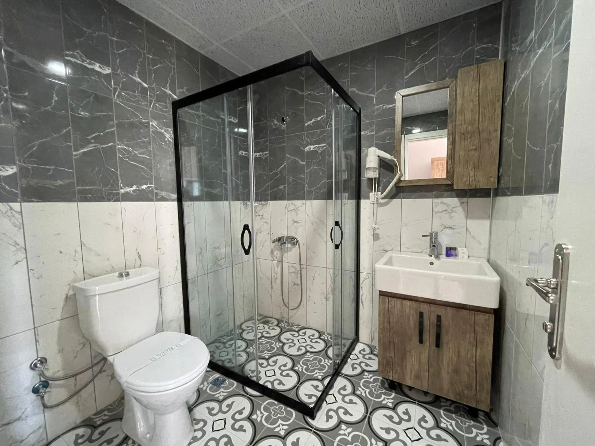 Bathroom in Seven City Hotel