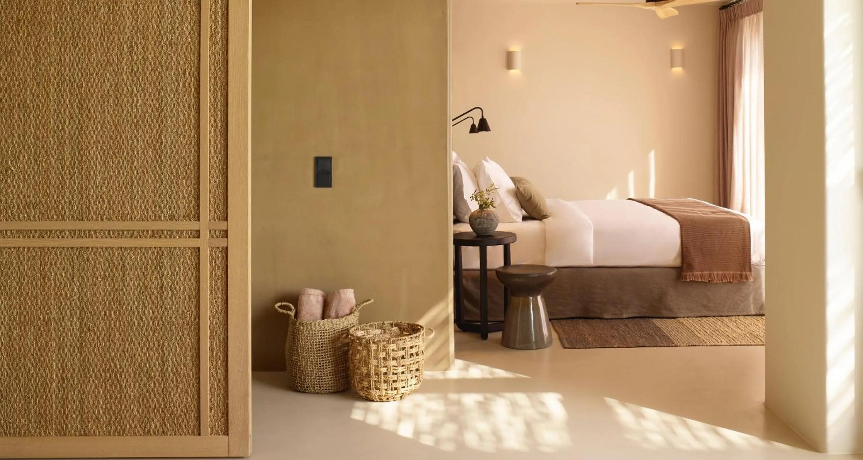 Bed in Collini Hotel Mykonos, WorldHotels Elite