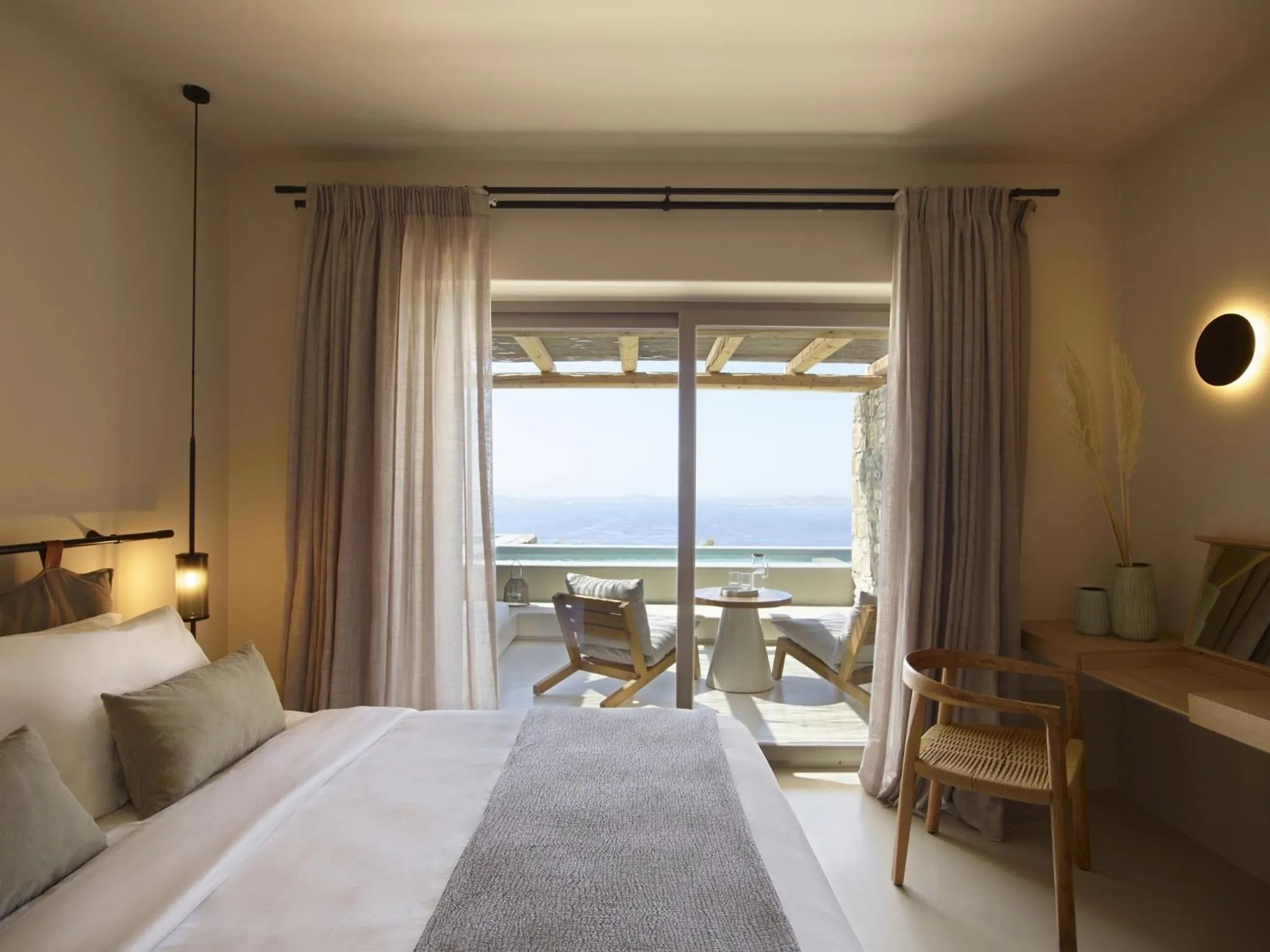 Bed in Collini Hotel Mykonos, WorldHotels Elite